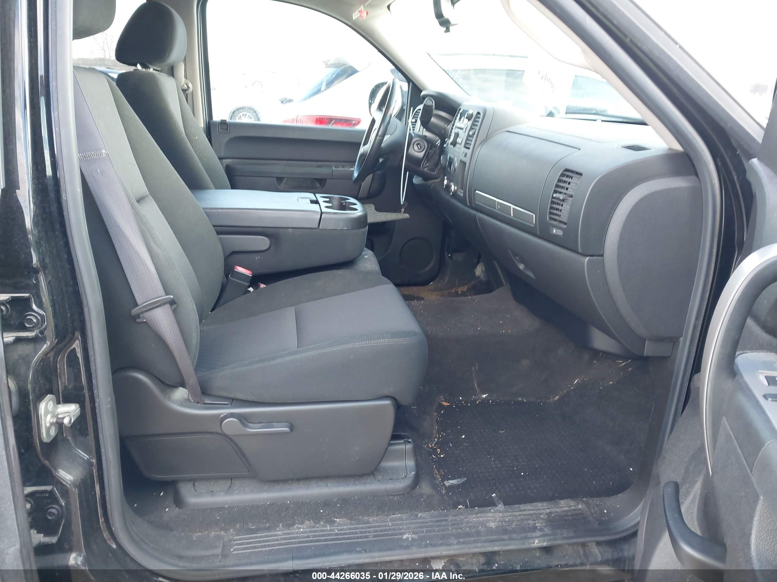 GMC SIERRA image 5