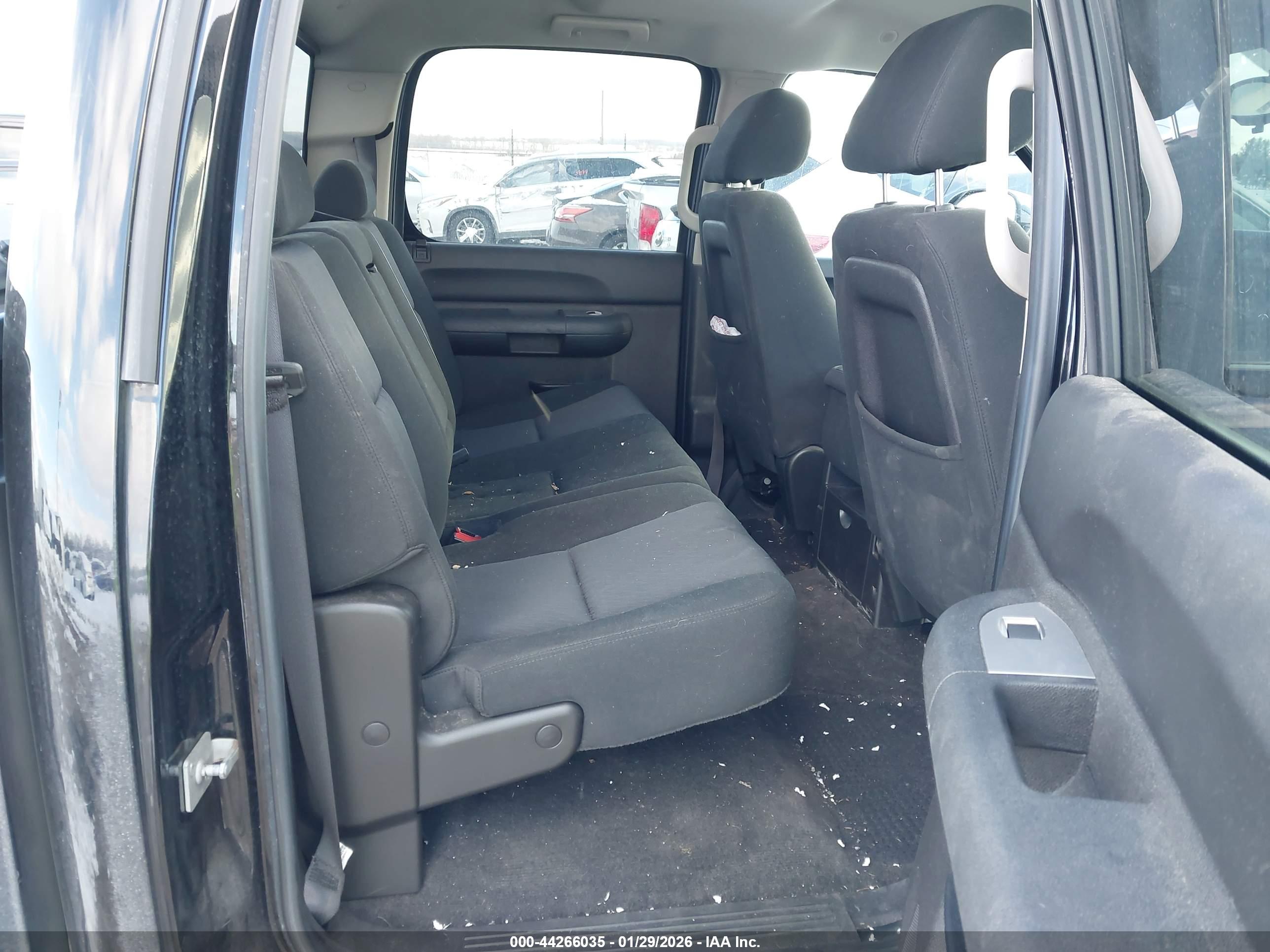 GMC SIERRA image 8