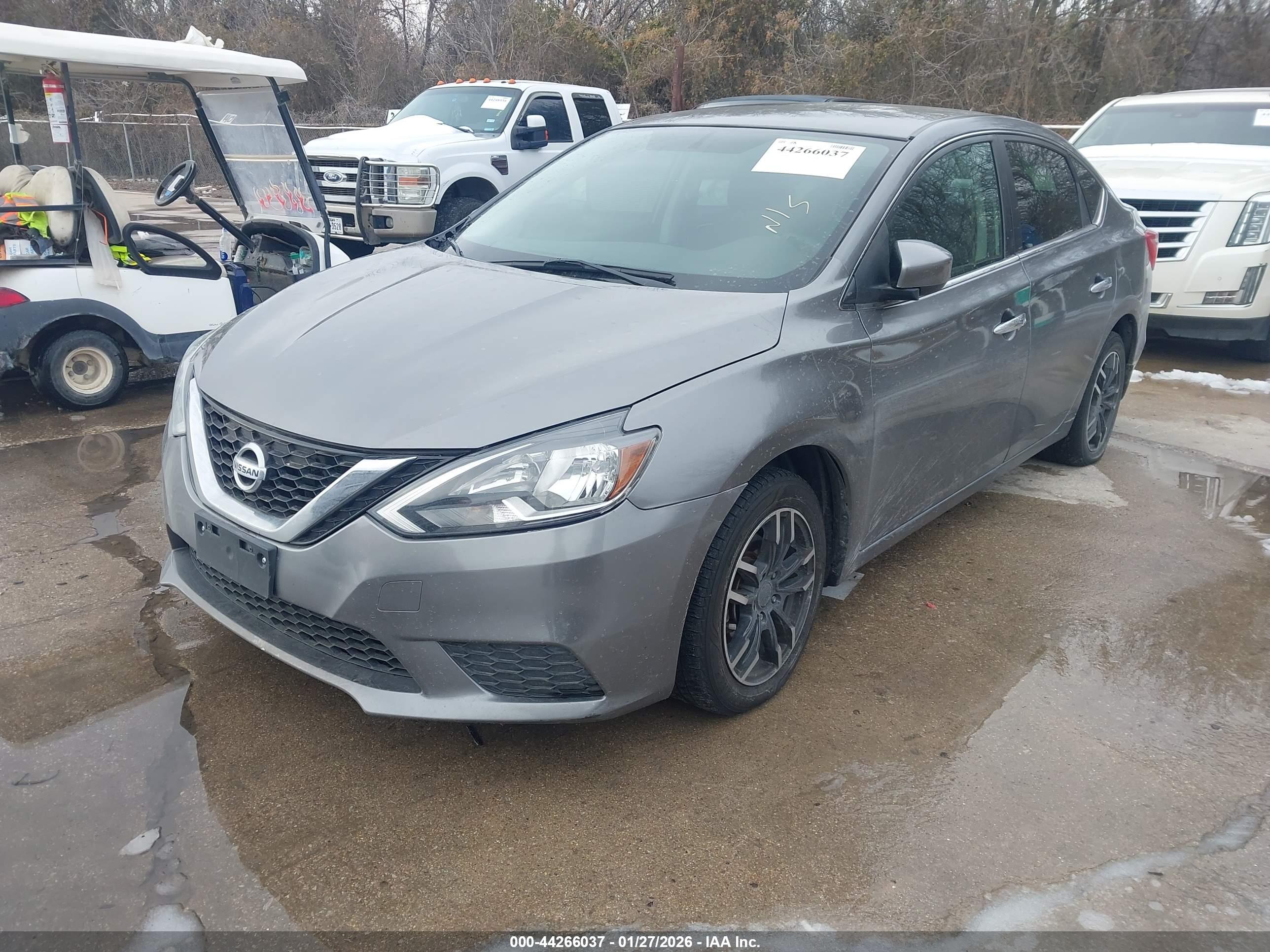 NISSAN SENTRA image 2