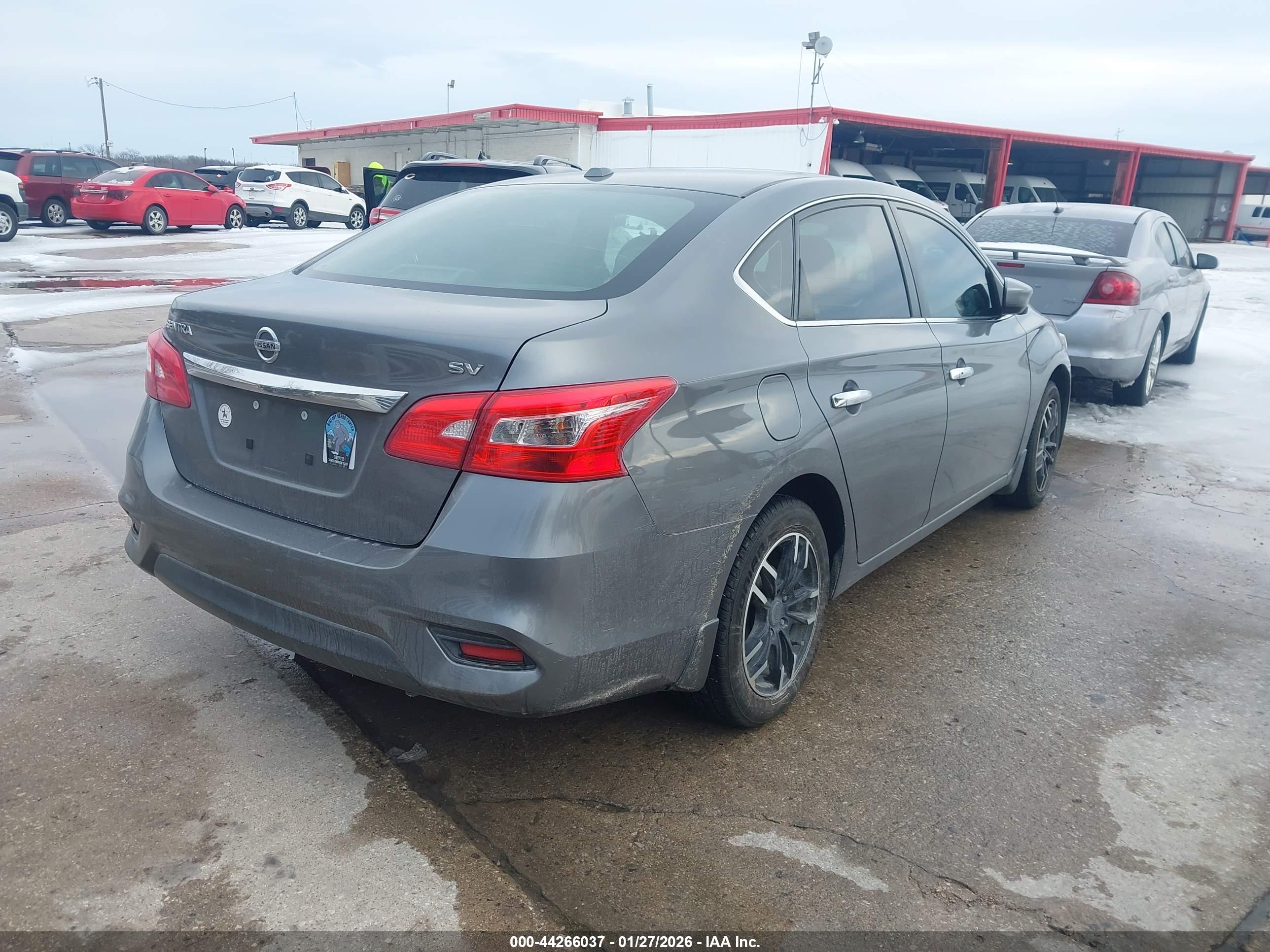 NISSAN SENTRA image 4