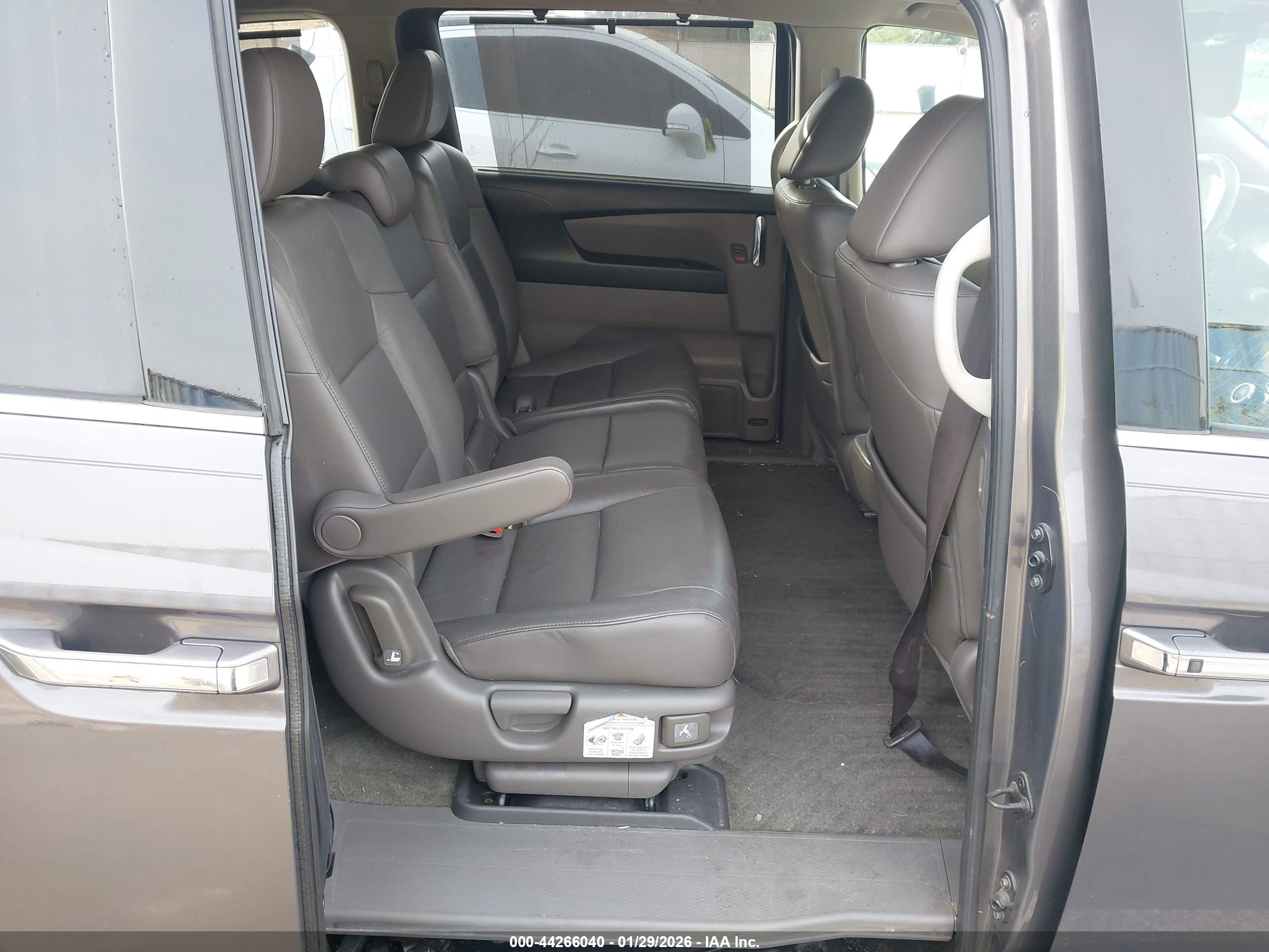 HONDA ODYSSEY image 8
