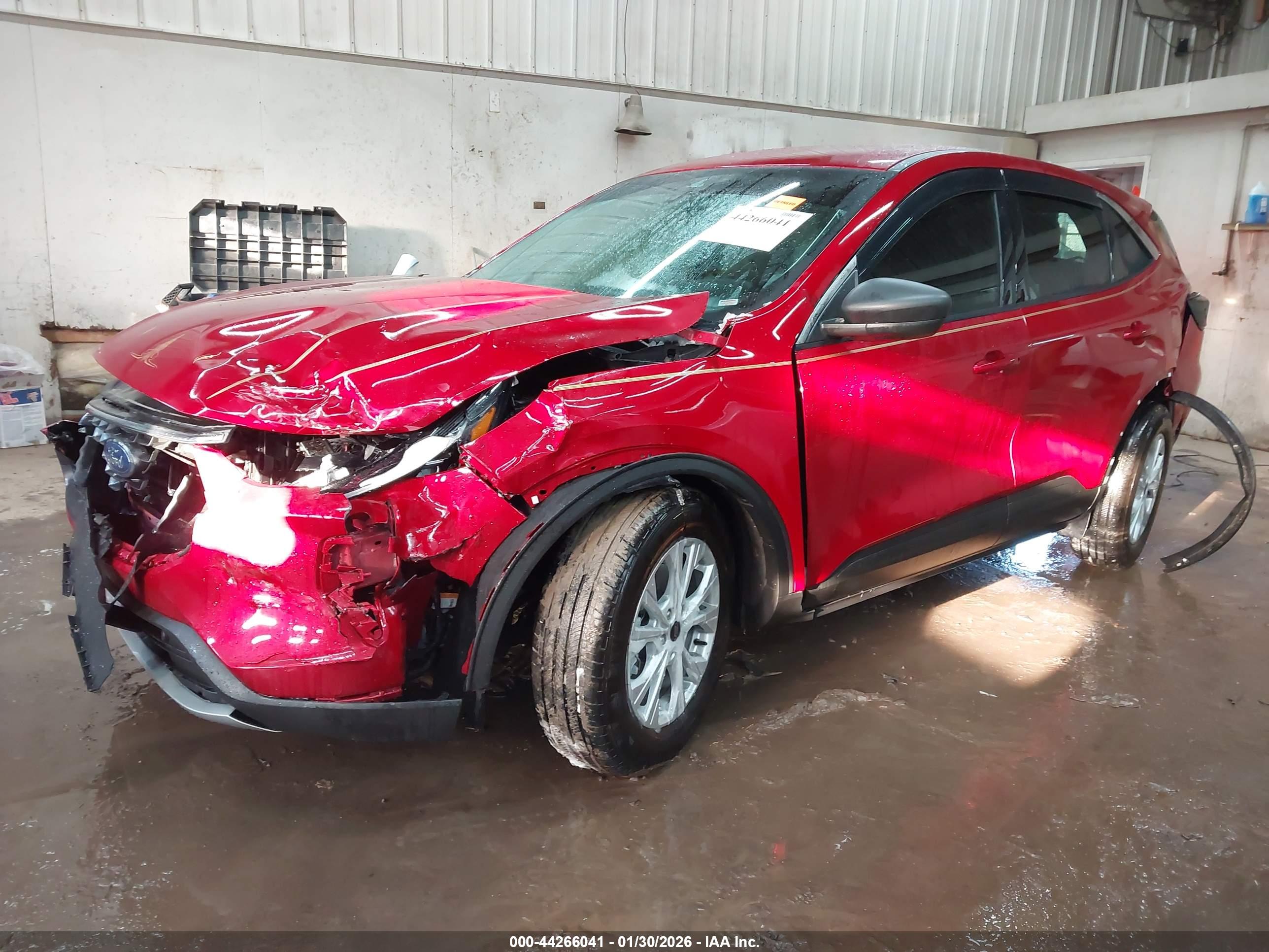 FORD ESCAPE image 2
