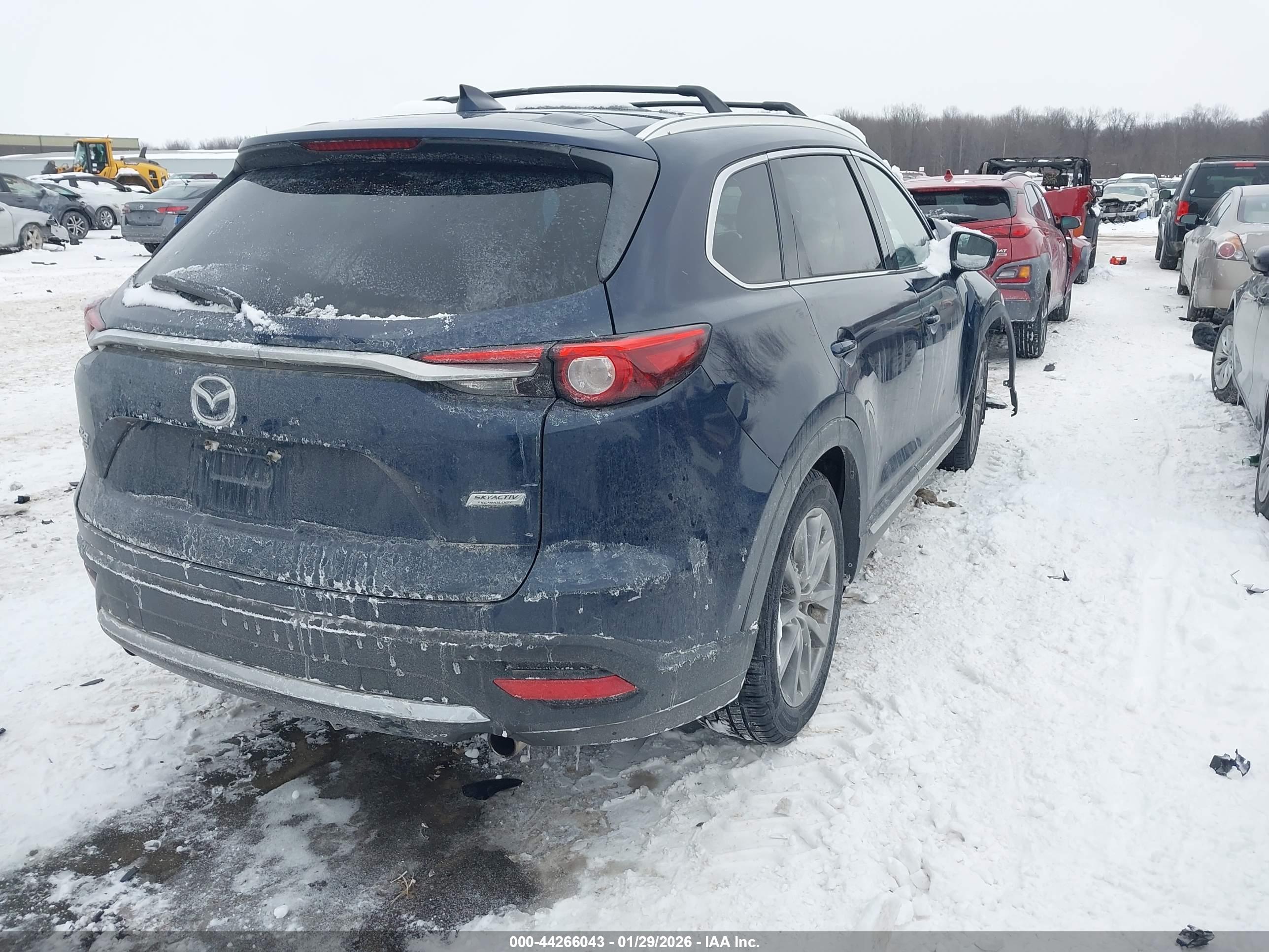 MAZDA CX-9 image 4