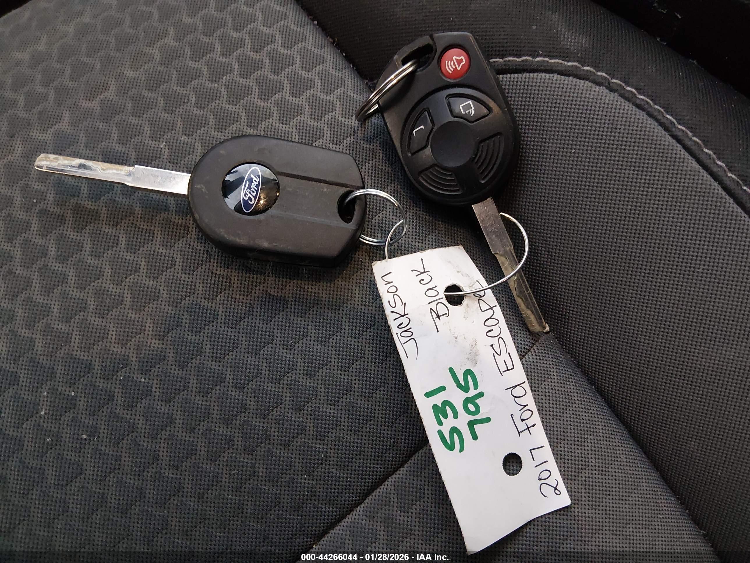 FORD ESCAPE image 11
