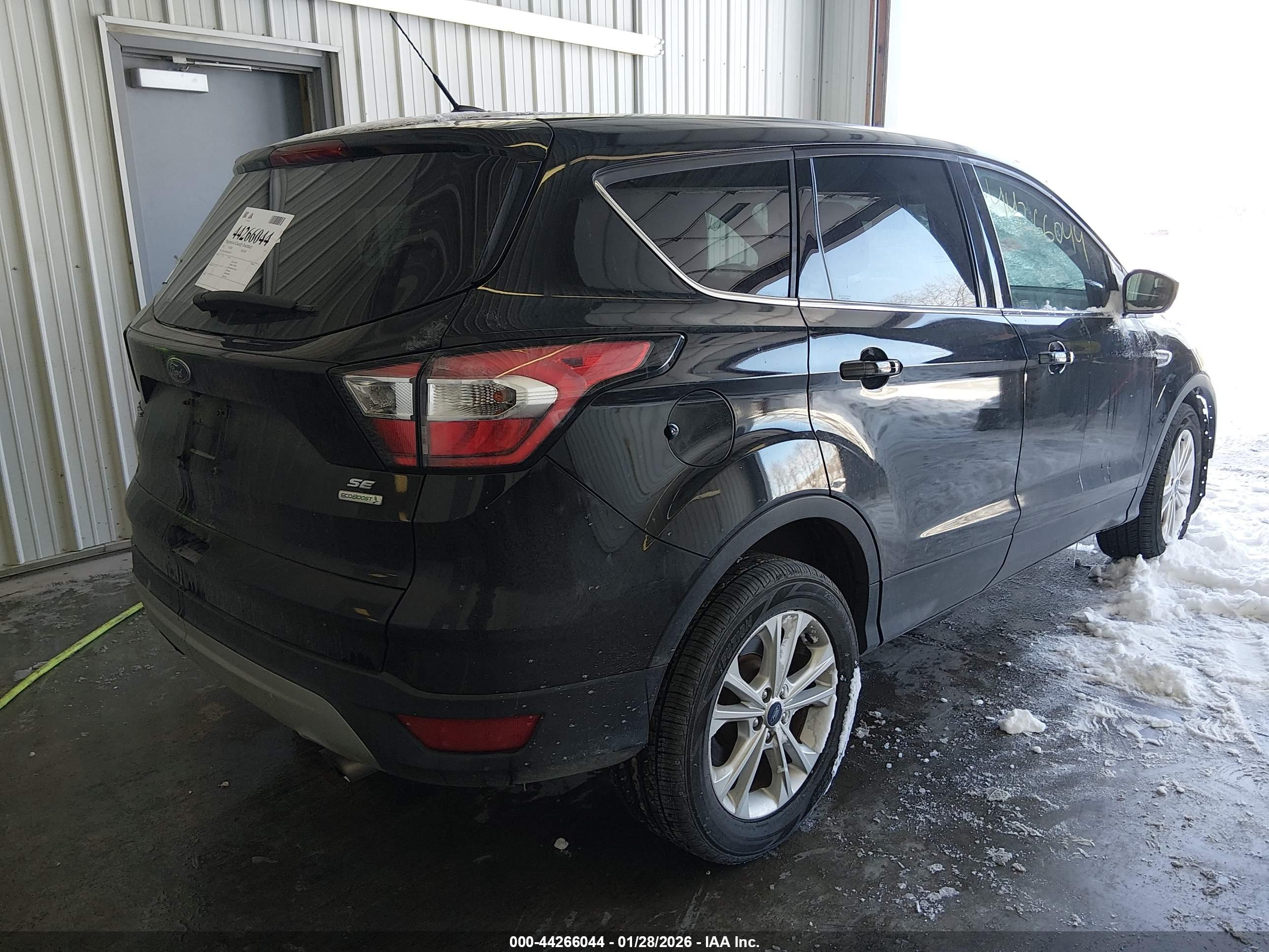FORD ESCAPE image 4