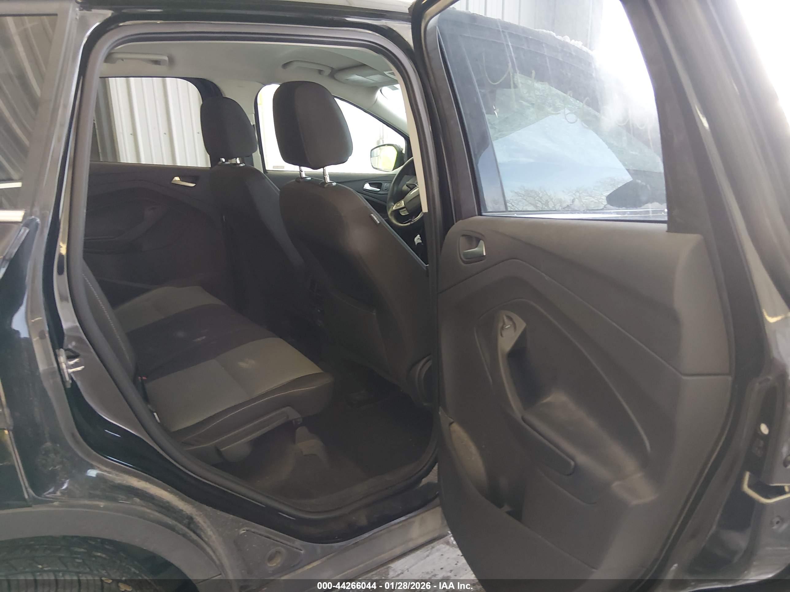 FORD ESCAPE image 8