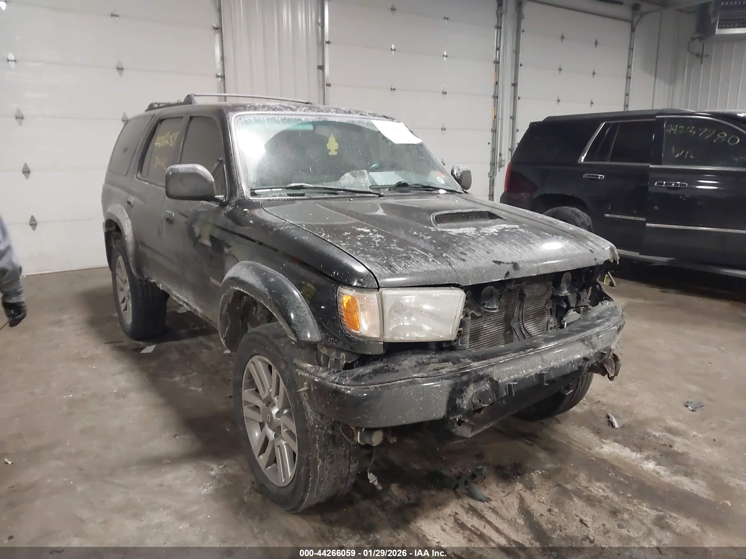 TOYOTA 4RUNNER image 6