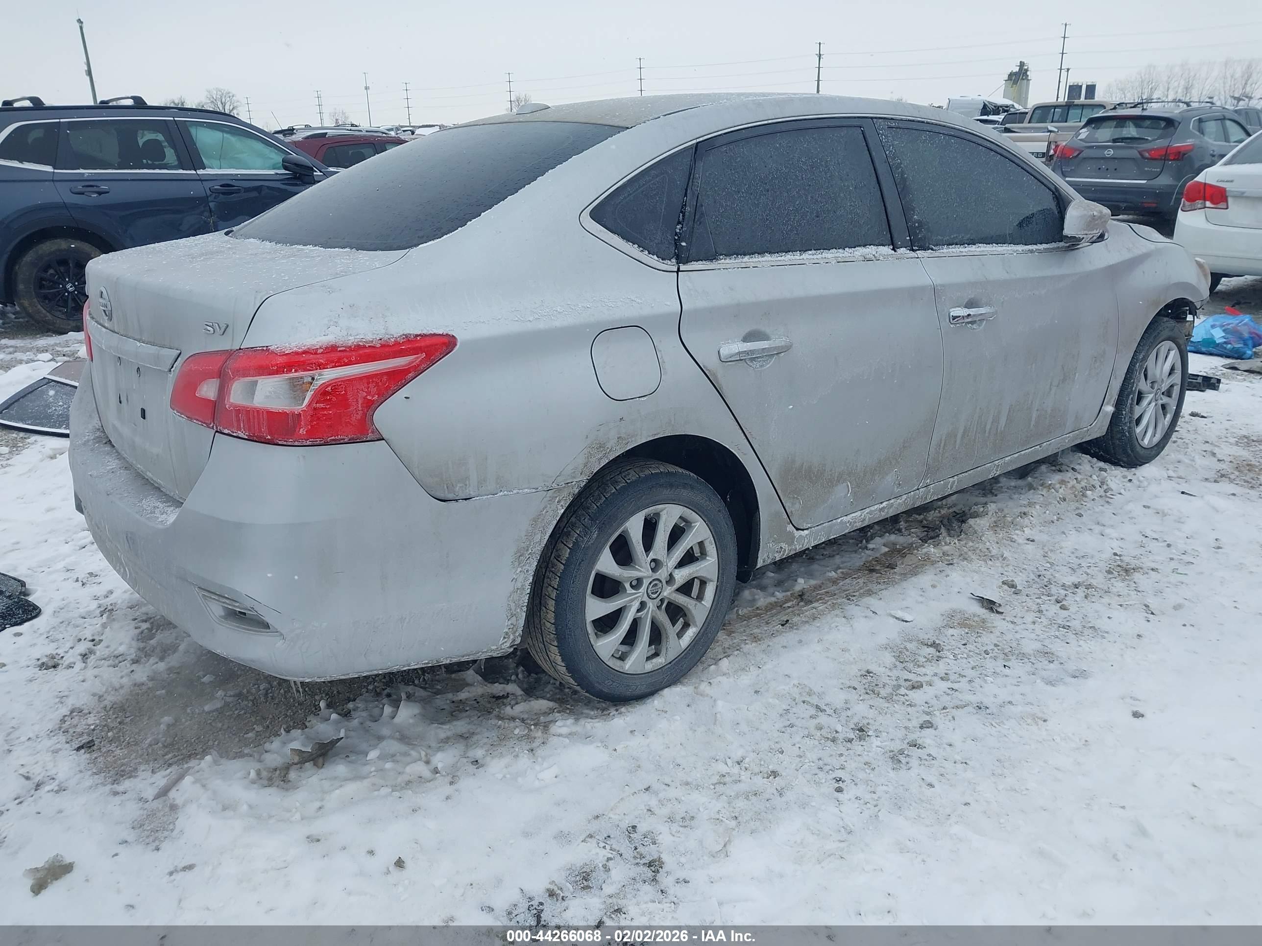 NISSAN SENTRA image 4
