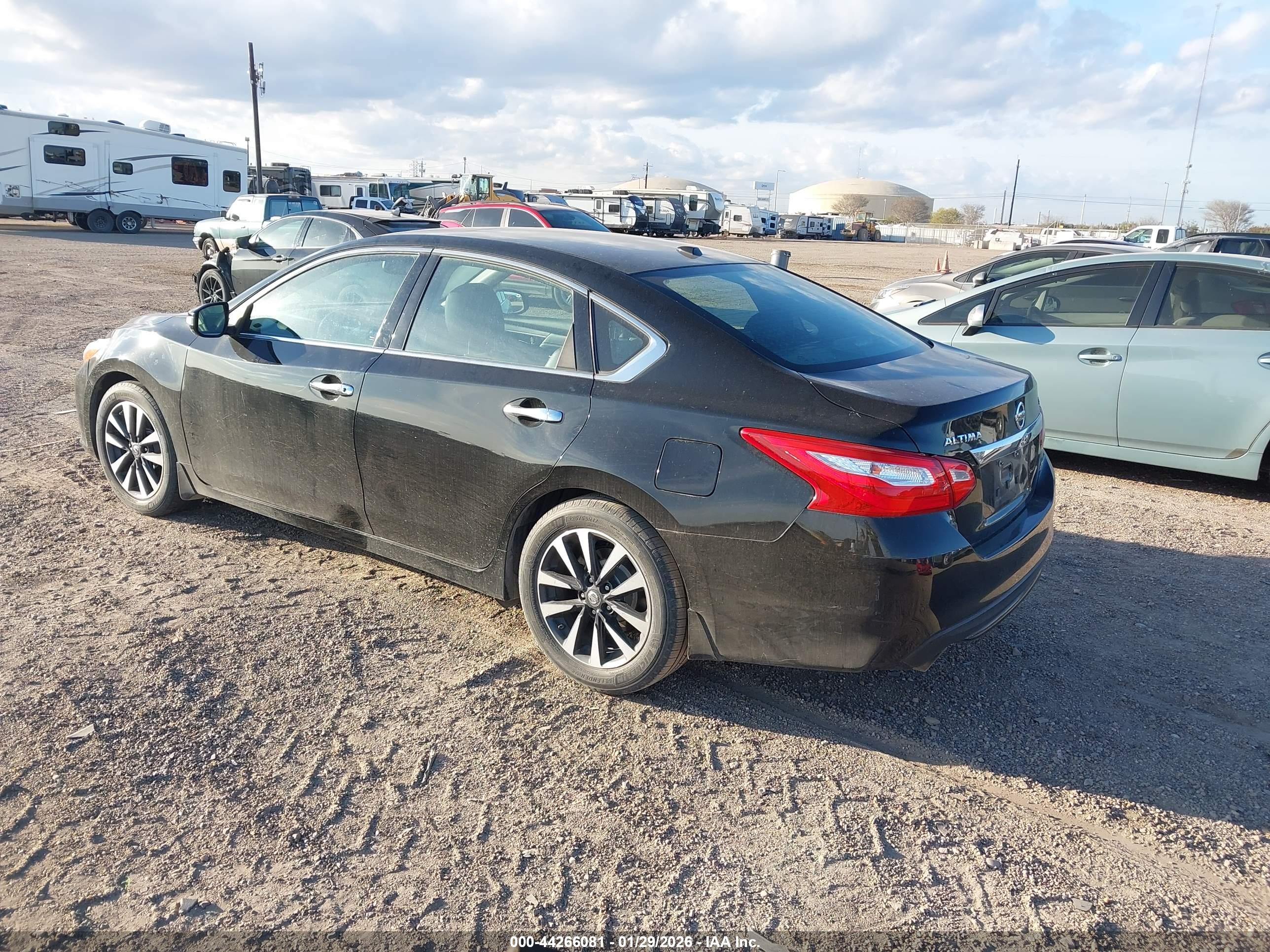 NISSAN ALTIMA image 3