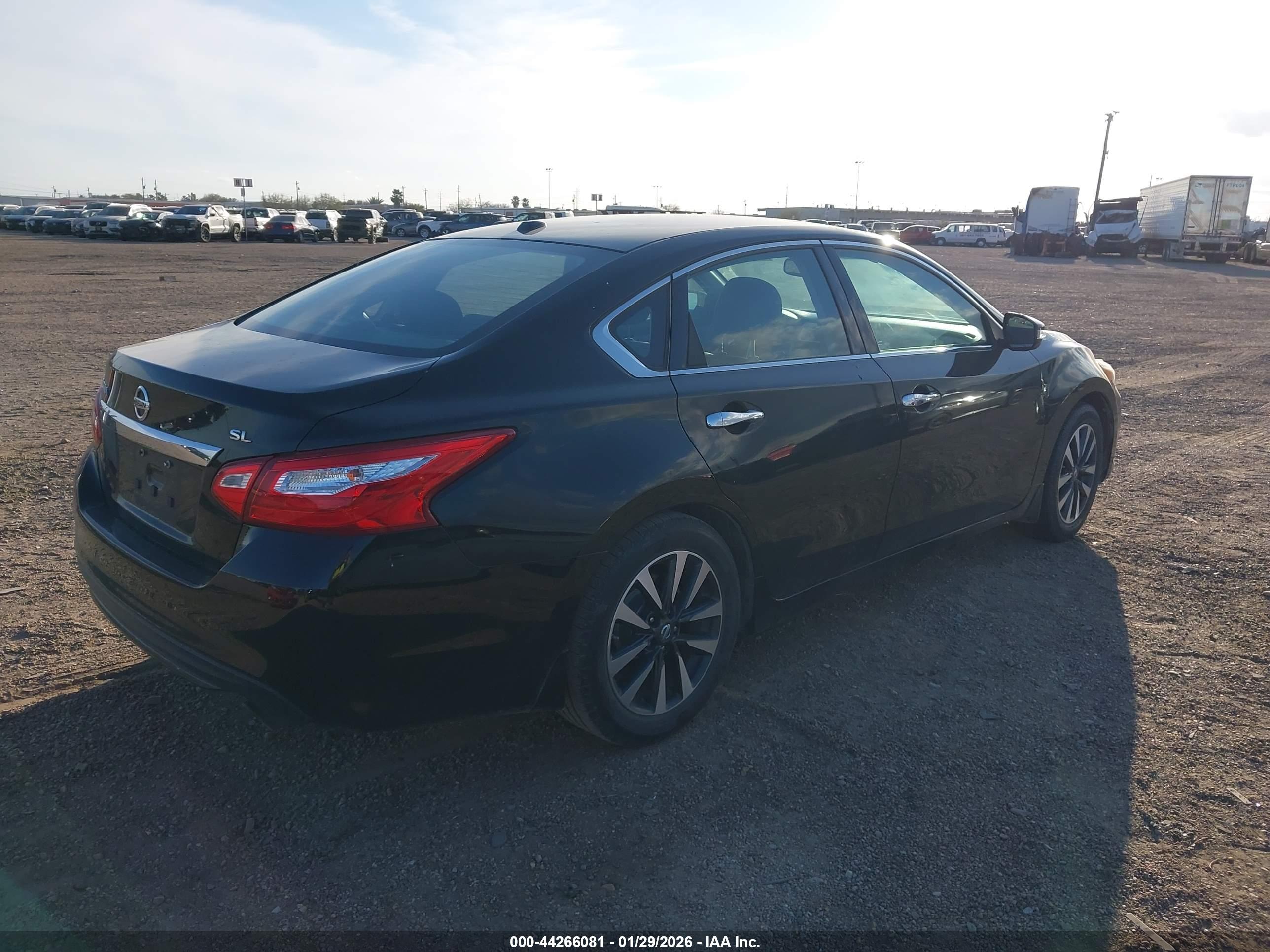 NISSAN ALTIMA image 4