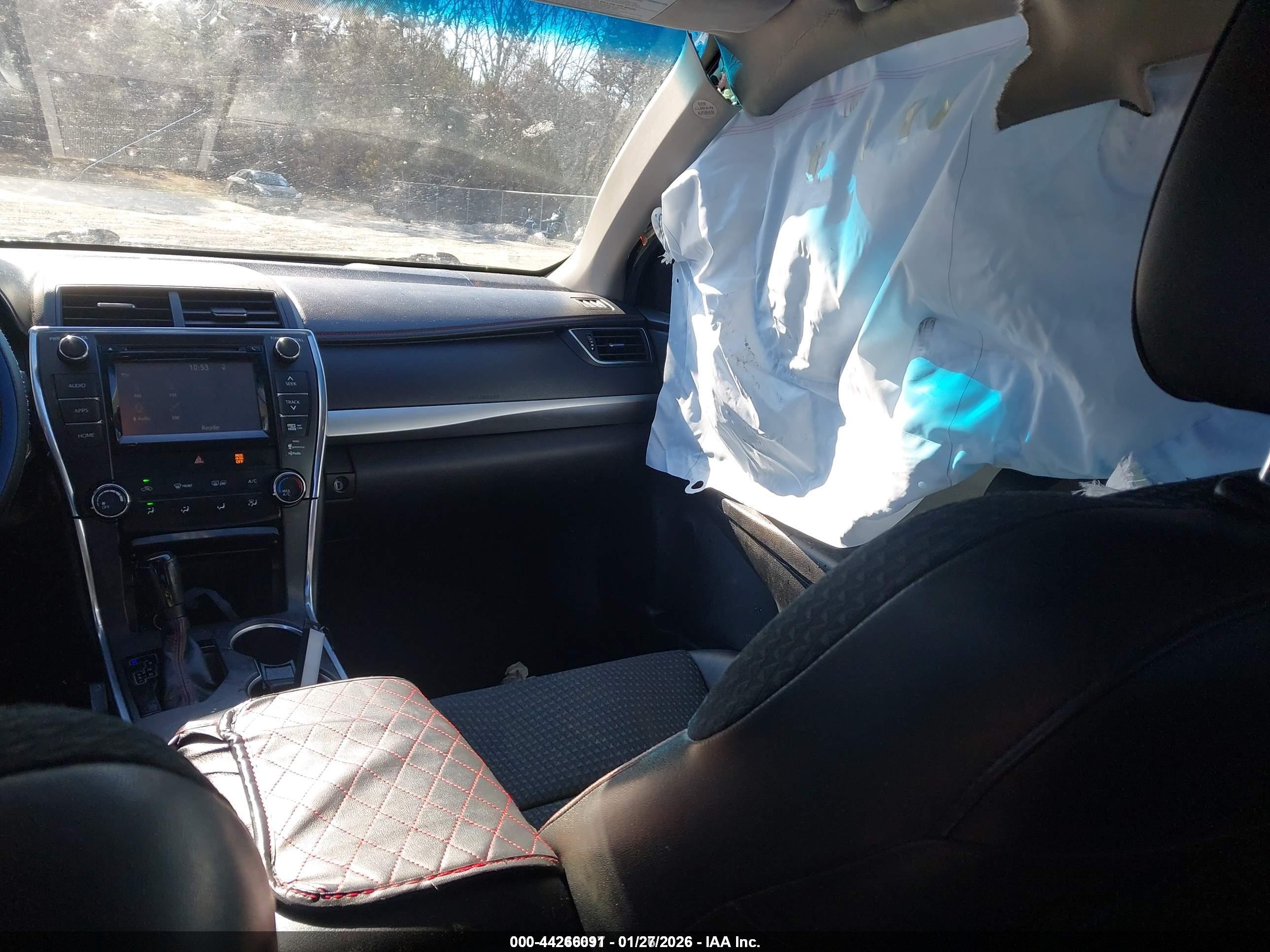 TOYOTA CAMRY image 5