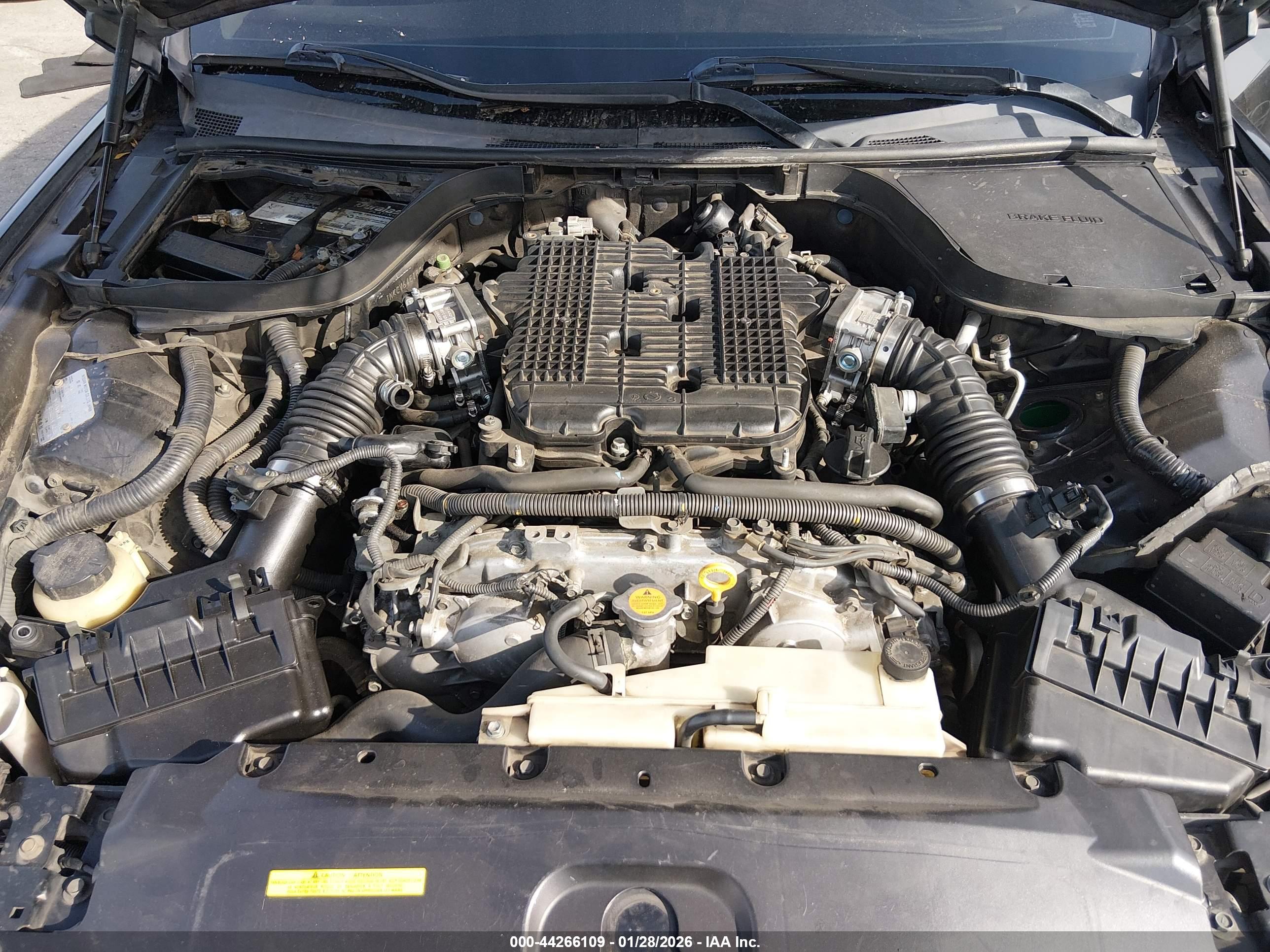 INFINITI G37 image 10