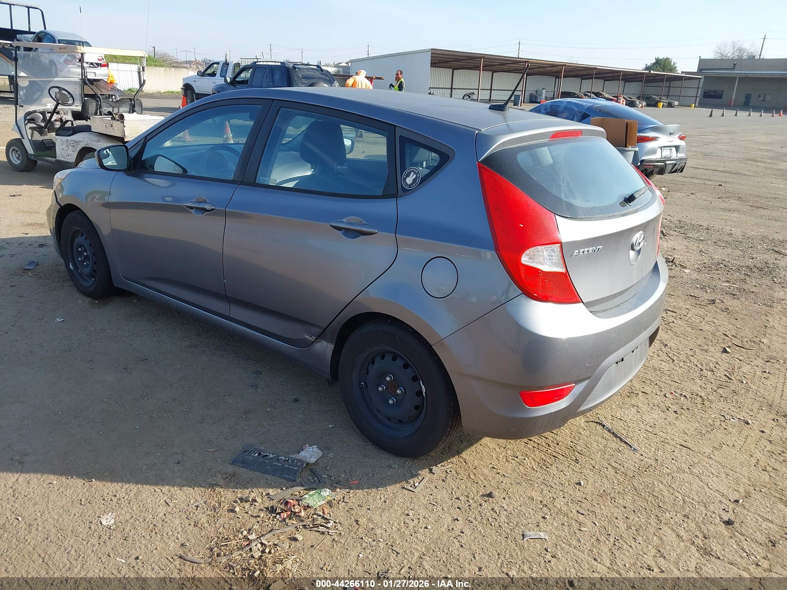 HYUNDAI ACCENT image 3