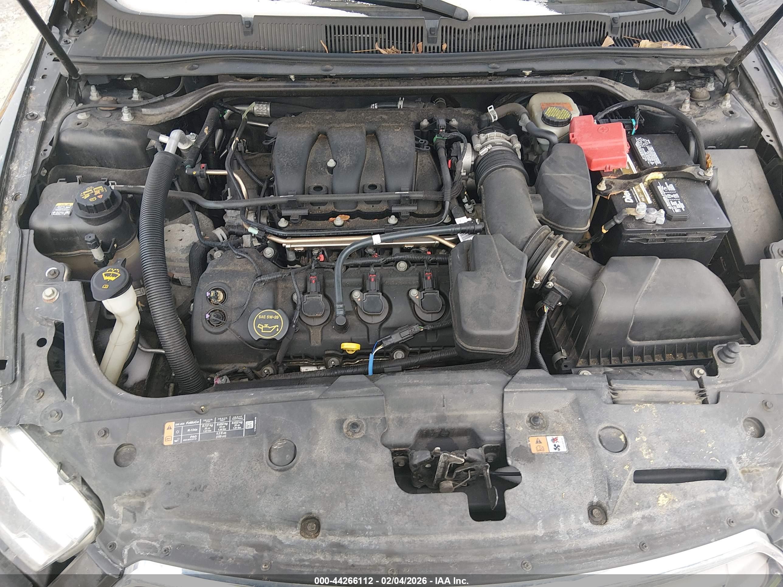 FORD TAURUS image 10