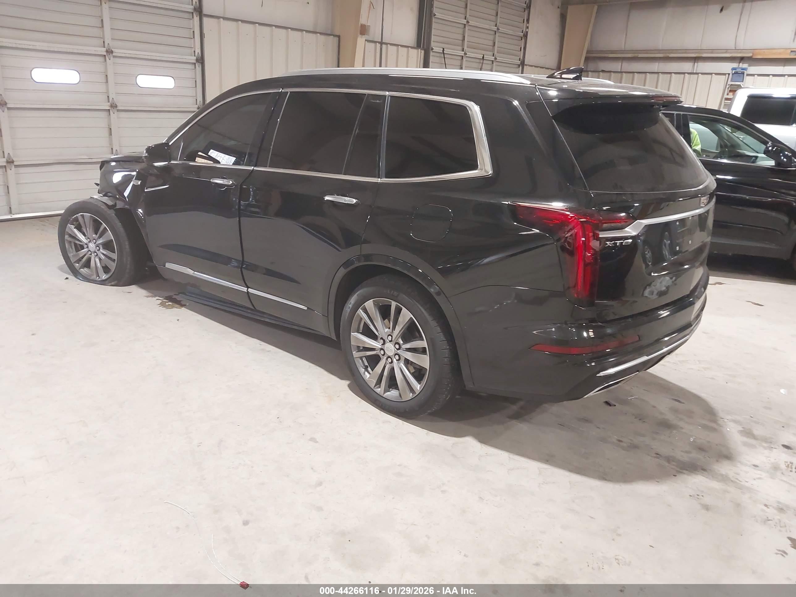 CADILLAC XT6 image 3