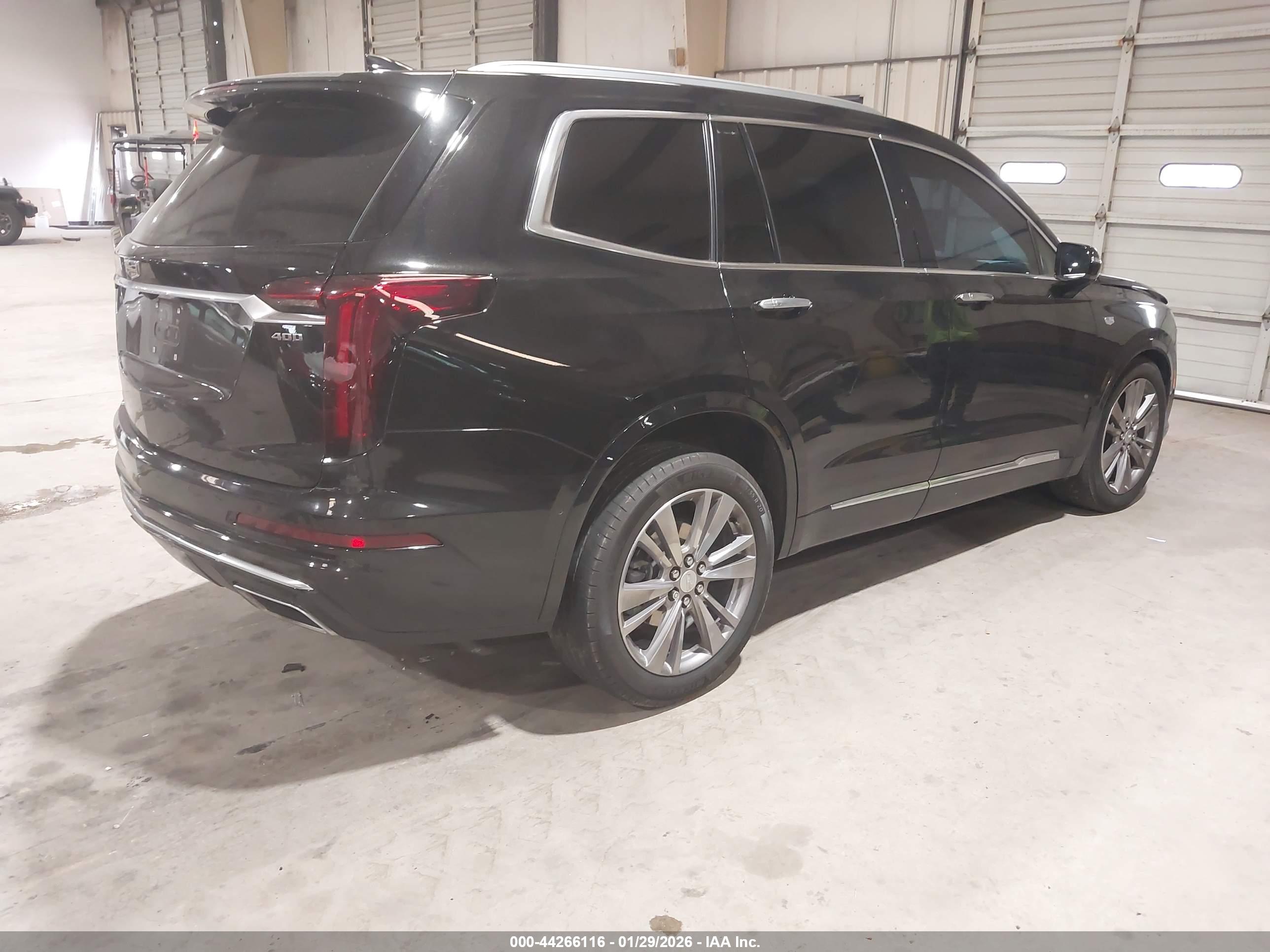 CADILLAC XT6 image 4