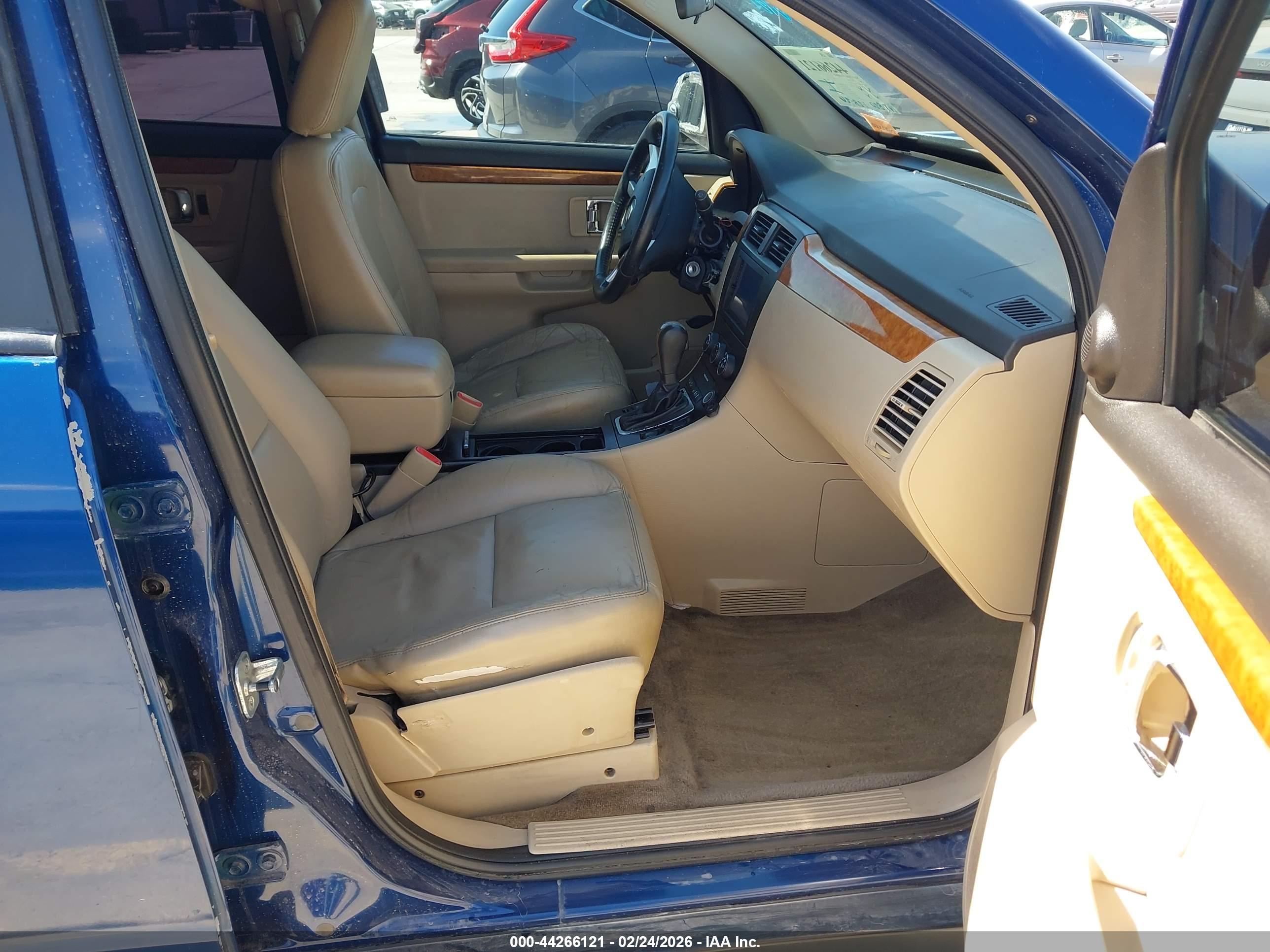 SUZUKI XL7 image 5