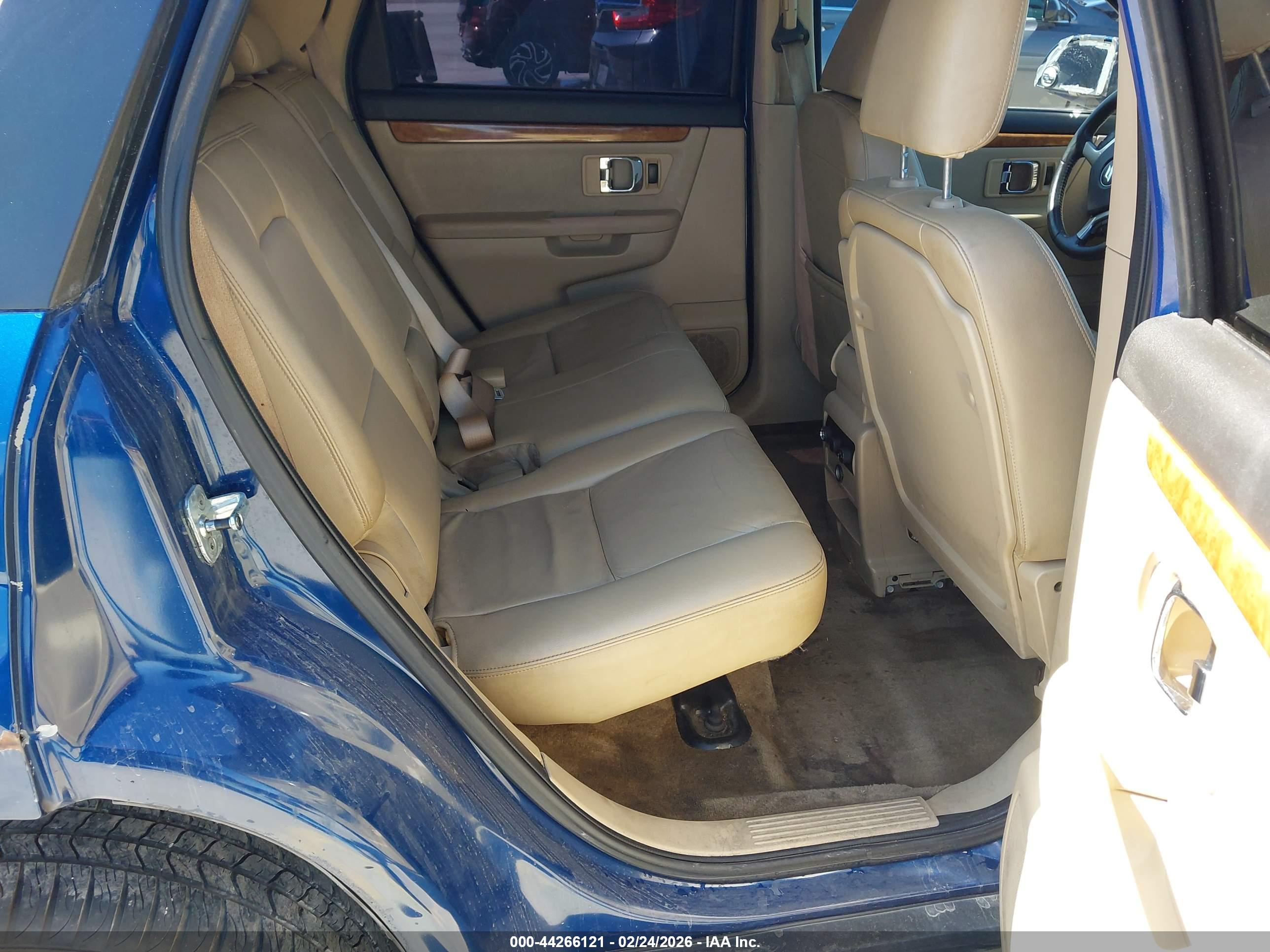 SUZUKI XL7 image 8