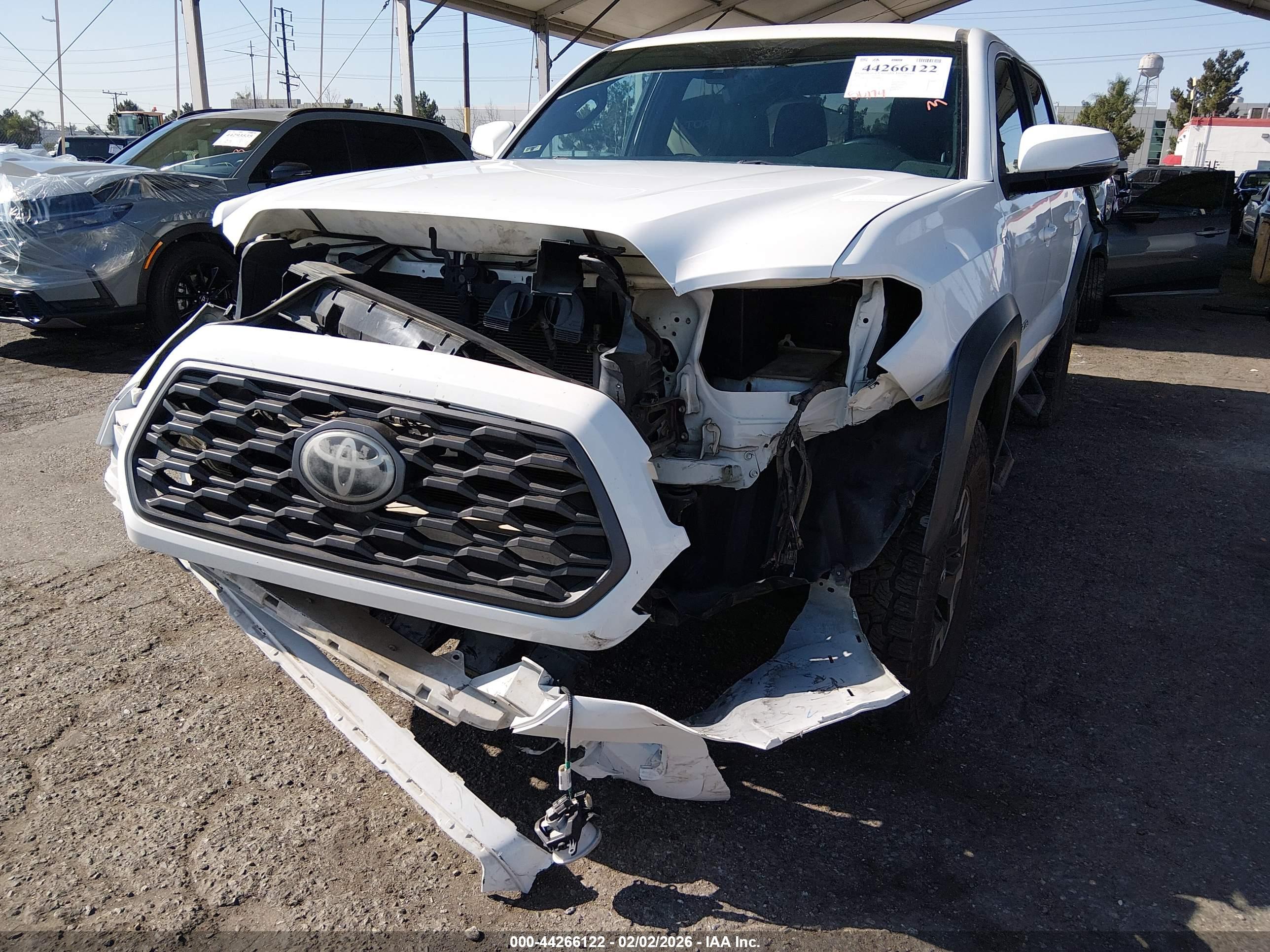 TOYOTA TACOMA image 6