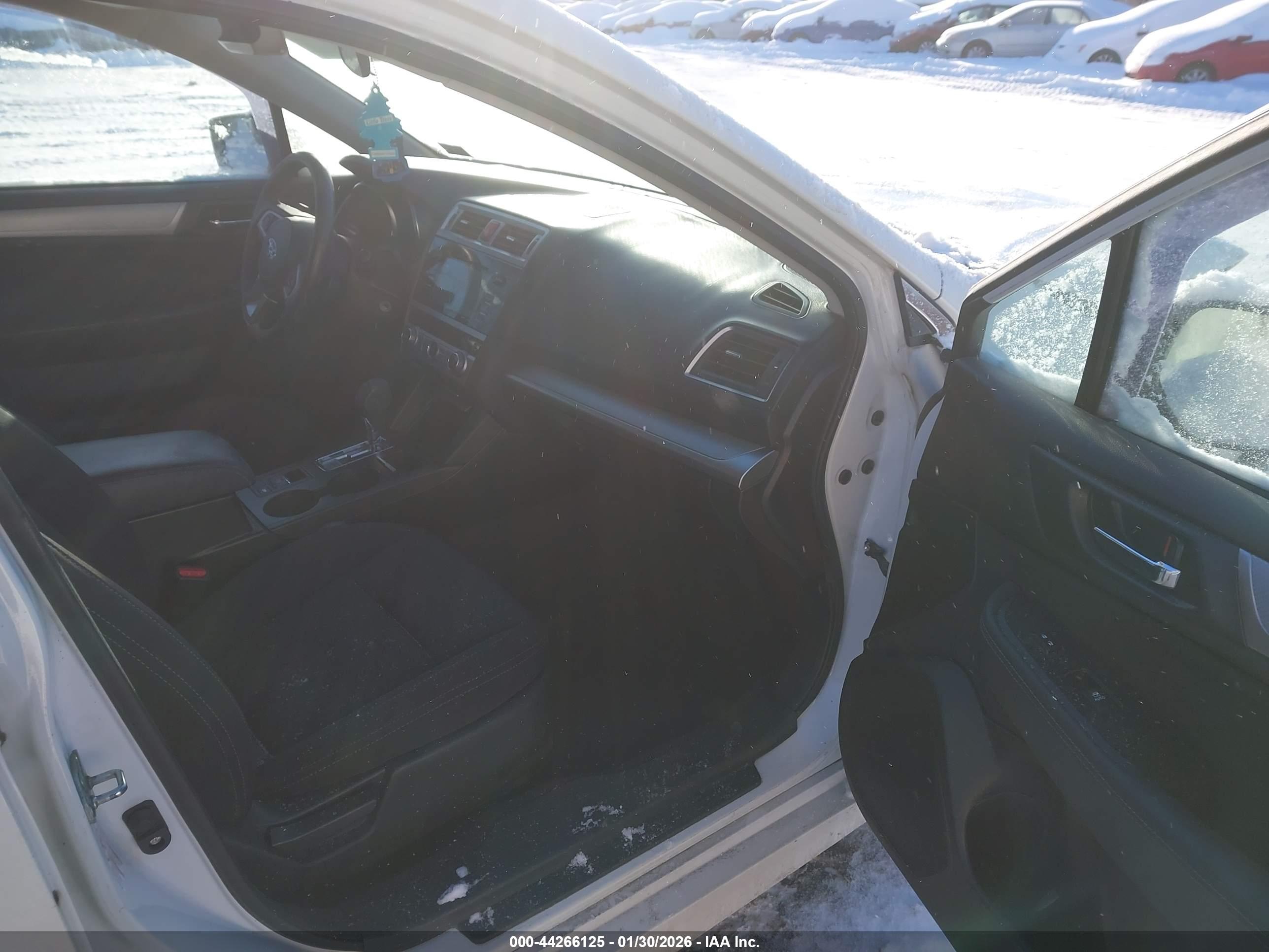 SUBARU LEGACY image 5
