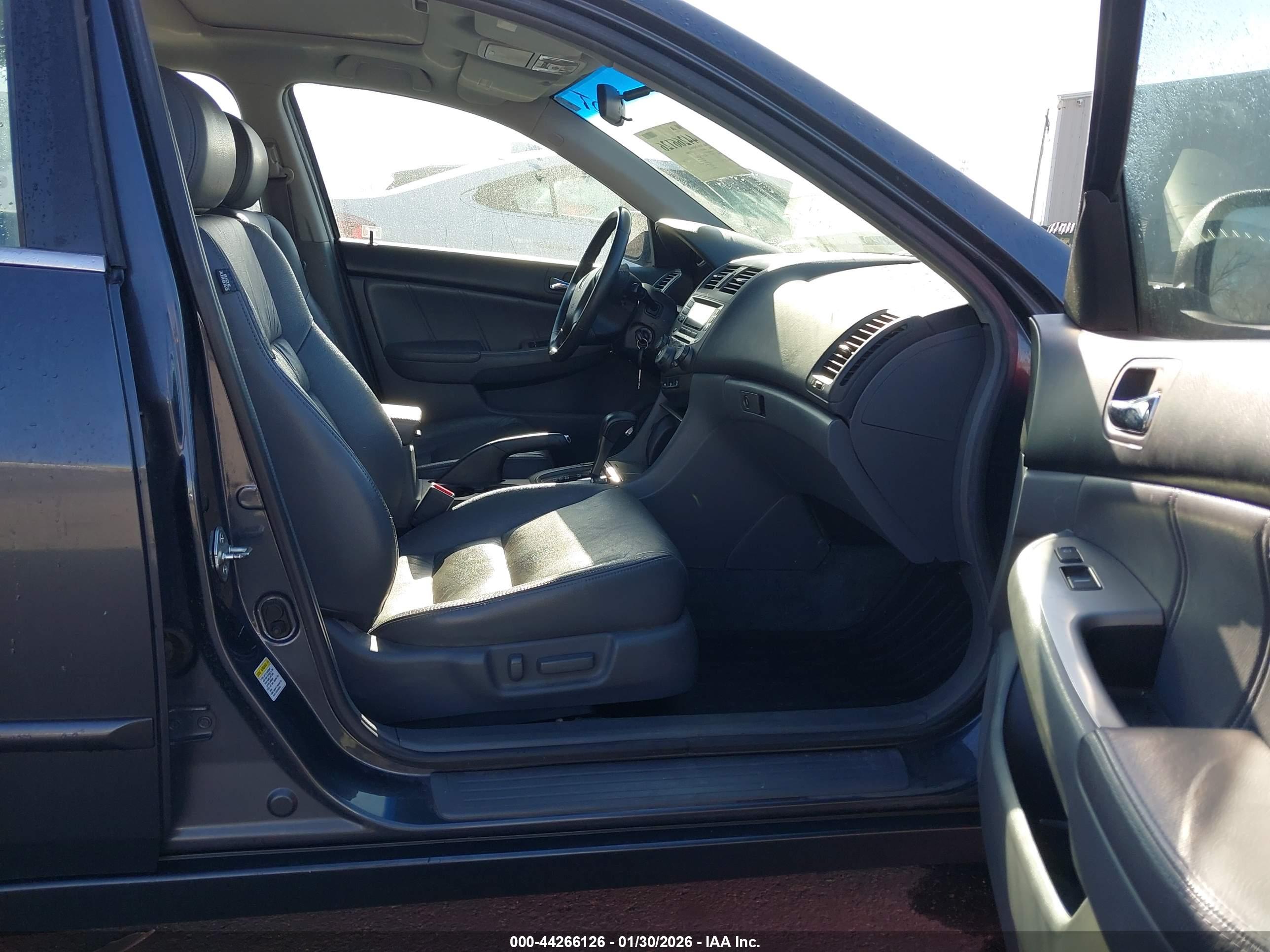 HONDA ACCORD image 5
