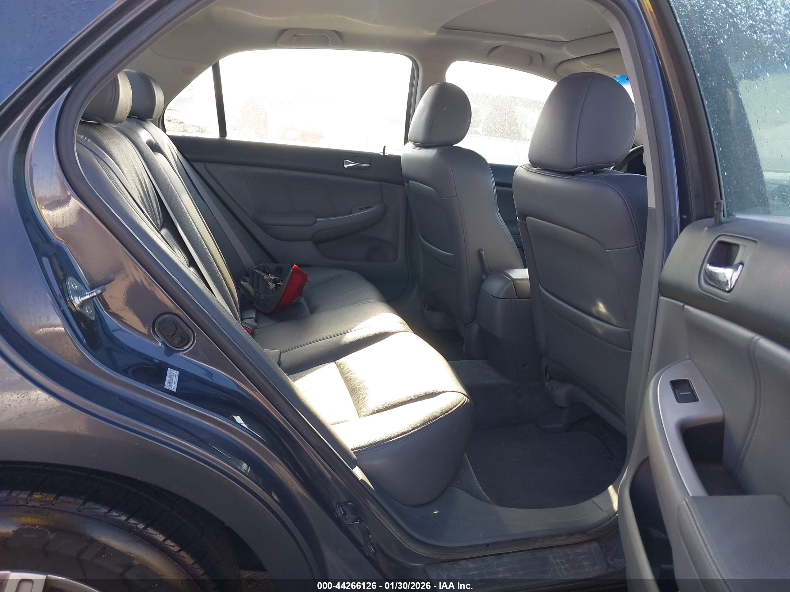 HONDA ACCORD image 8