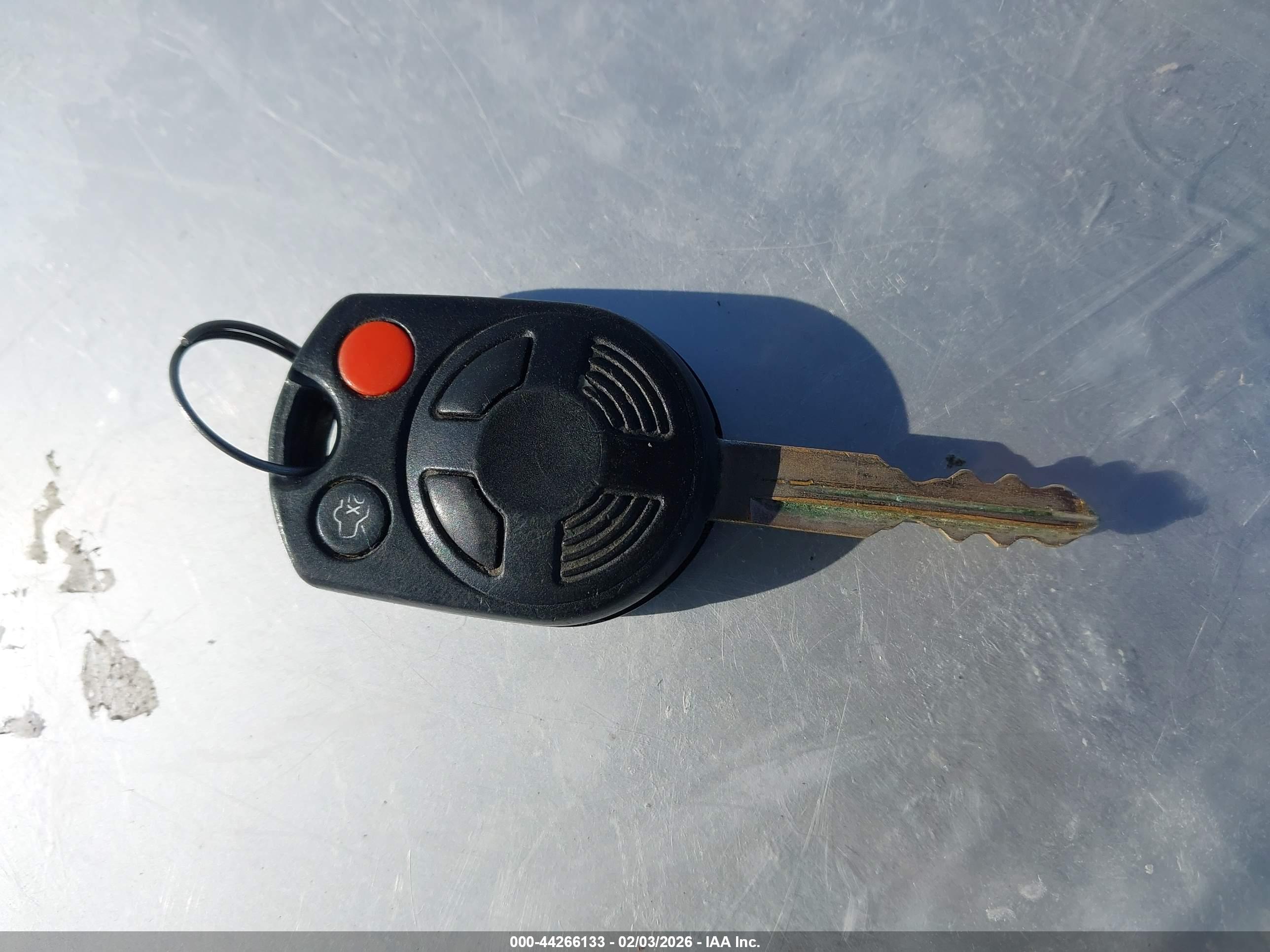 FORD ESCAPE image 11