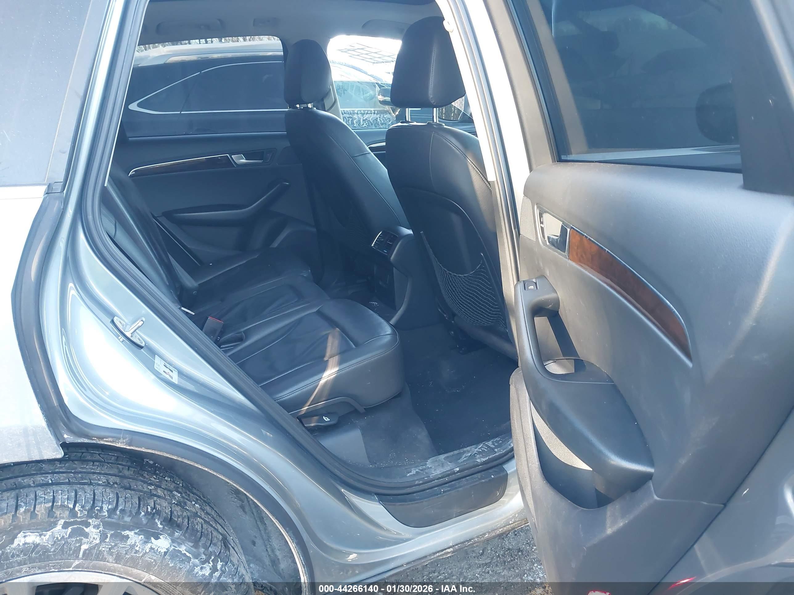 AUDI Q5 image 8