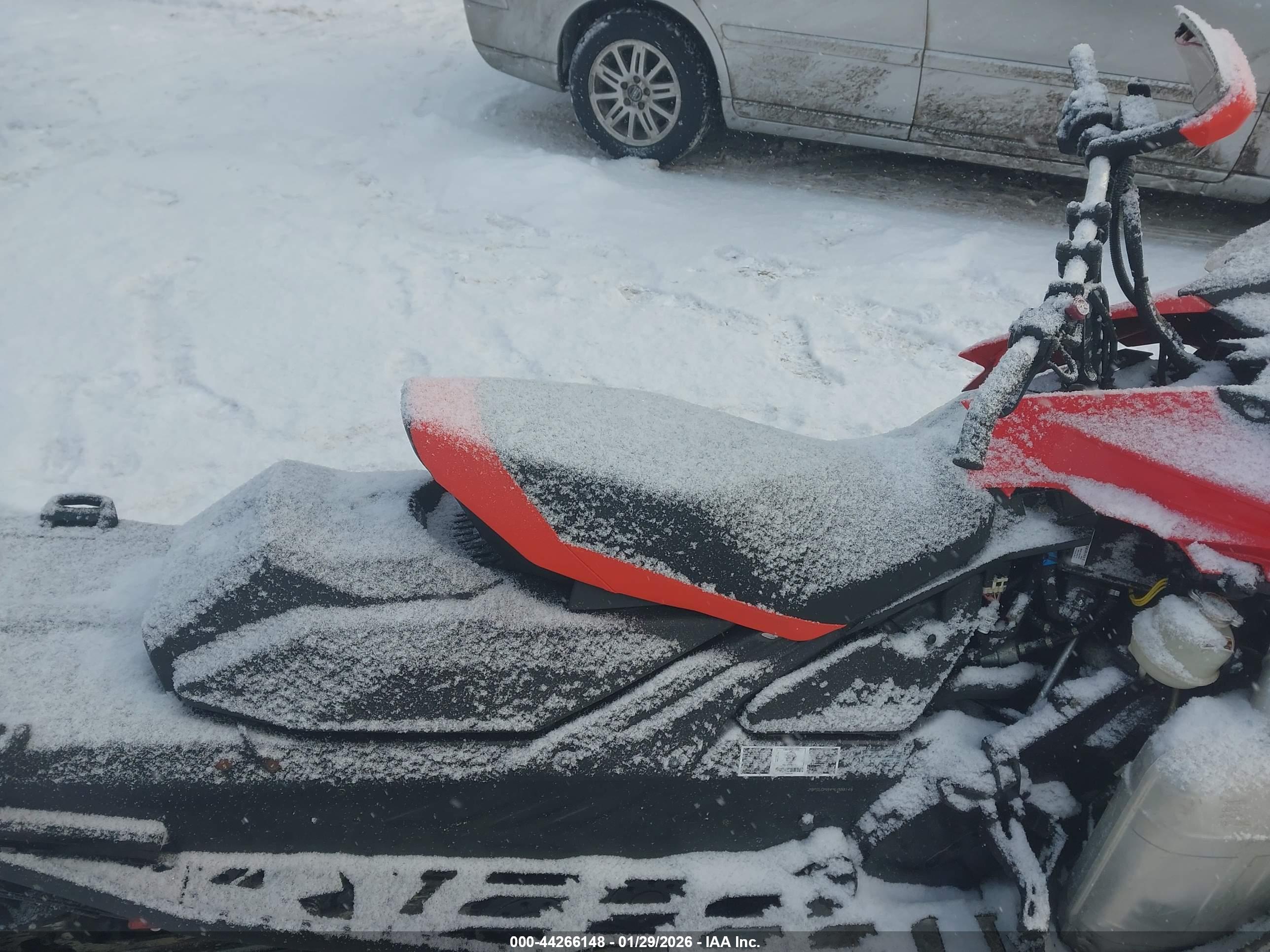 SKI-DOO MXZ image 5