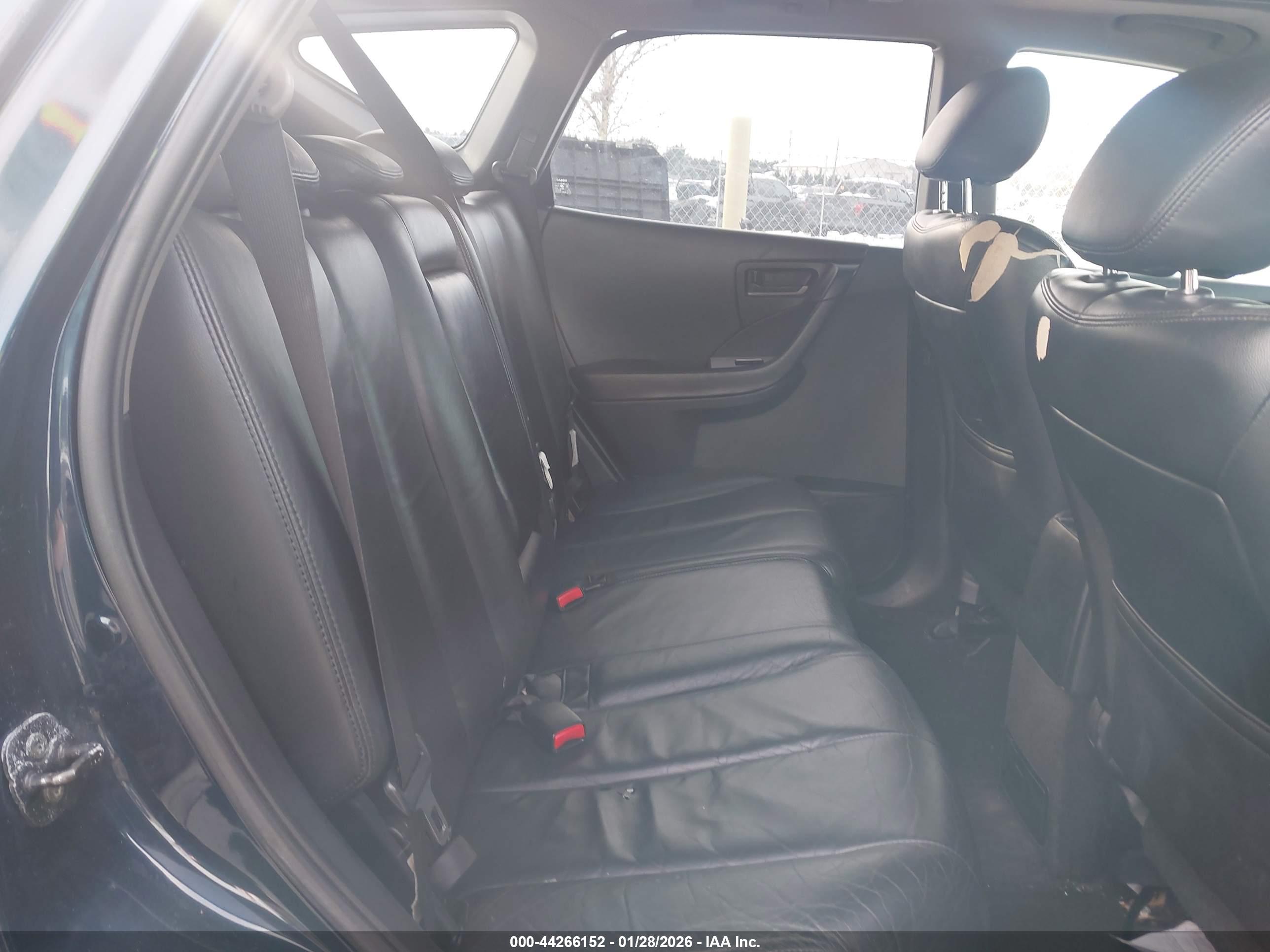 NISSAN MURANO image 8