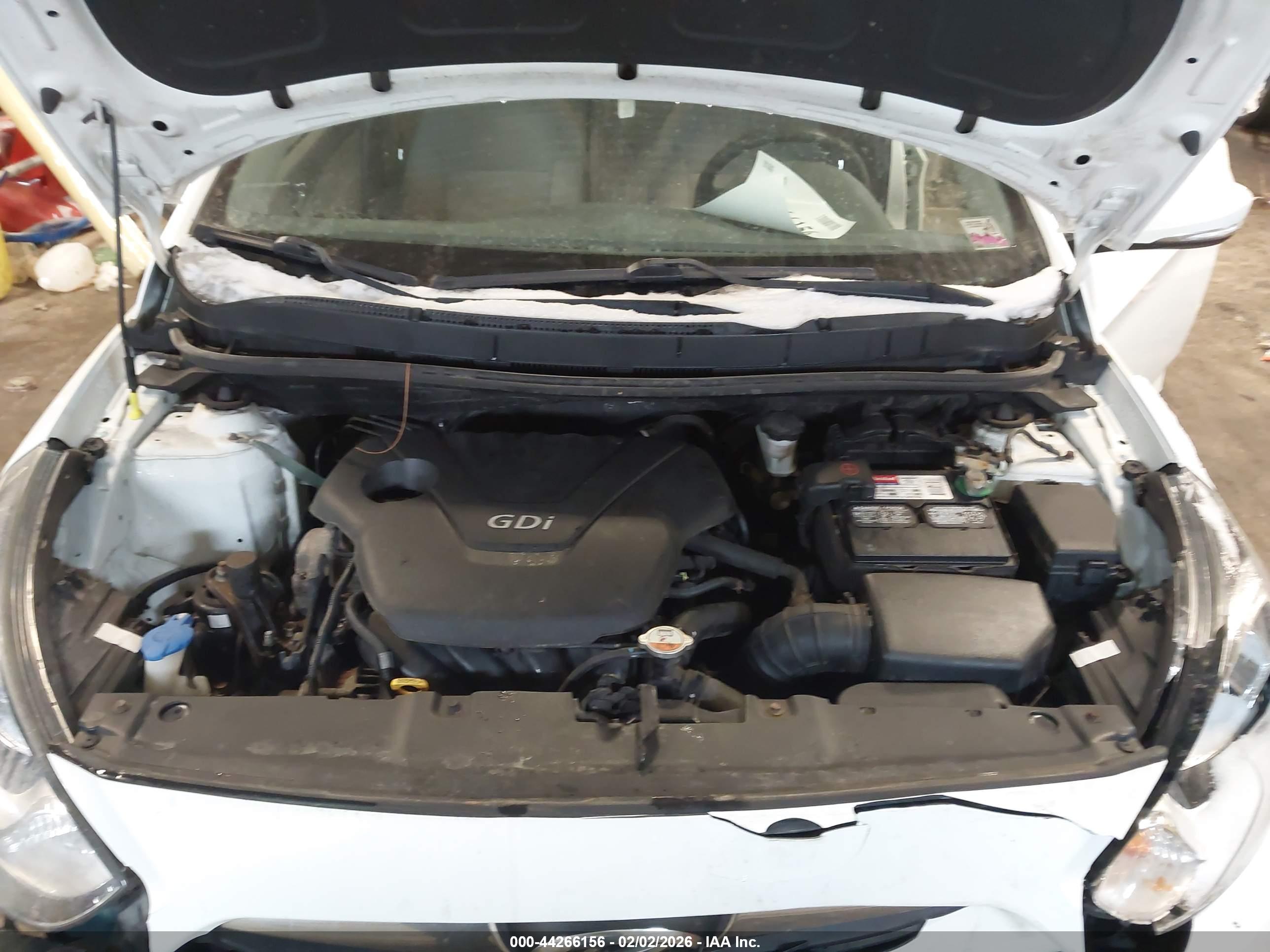 HYUNDAI ACCENT image 10