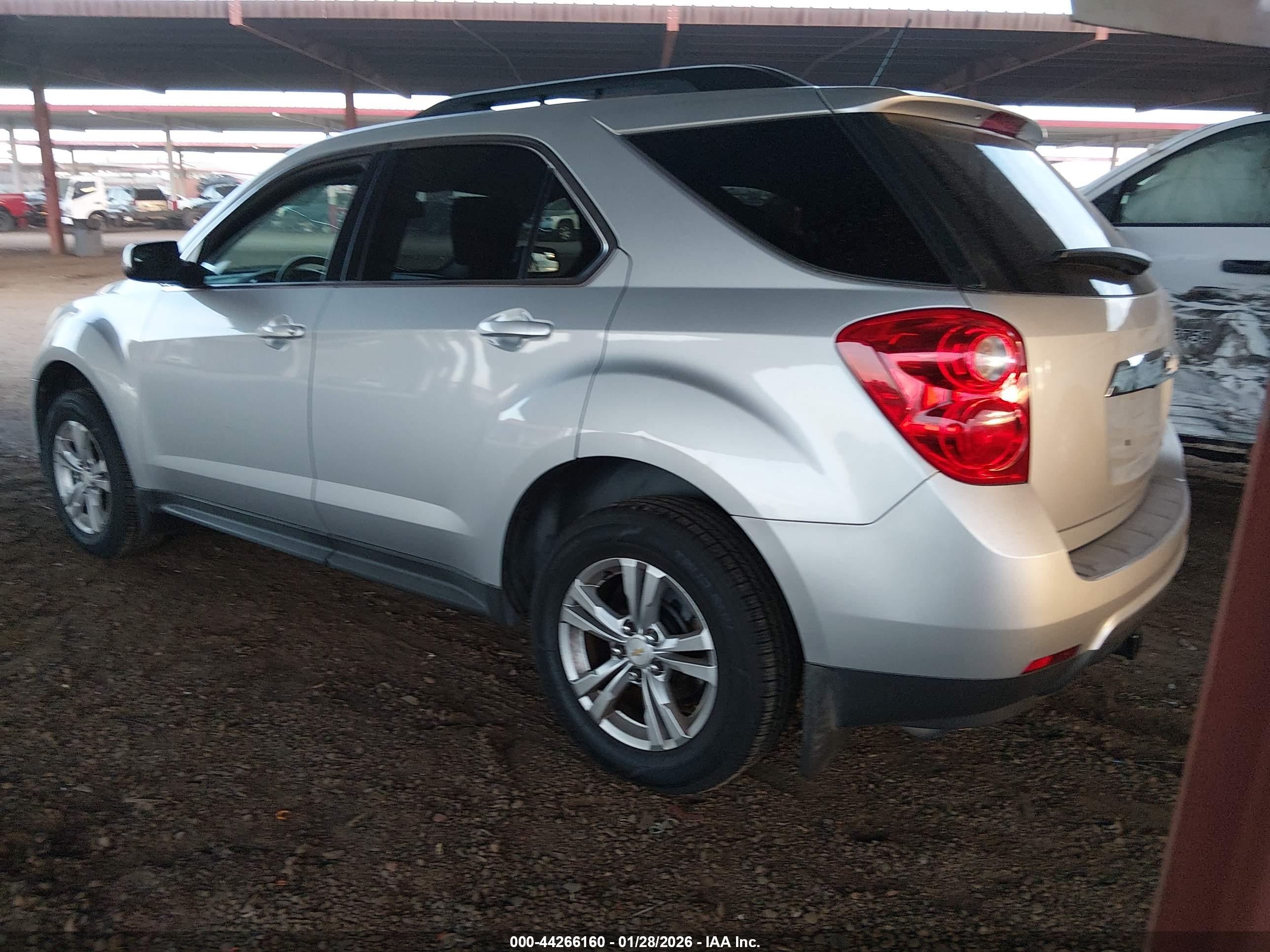 CHEVROLET EQUINOX image 3