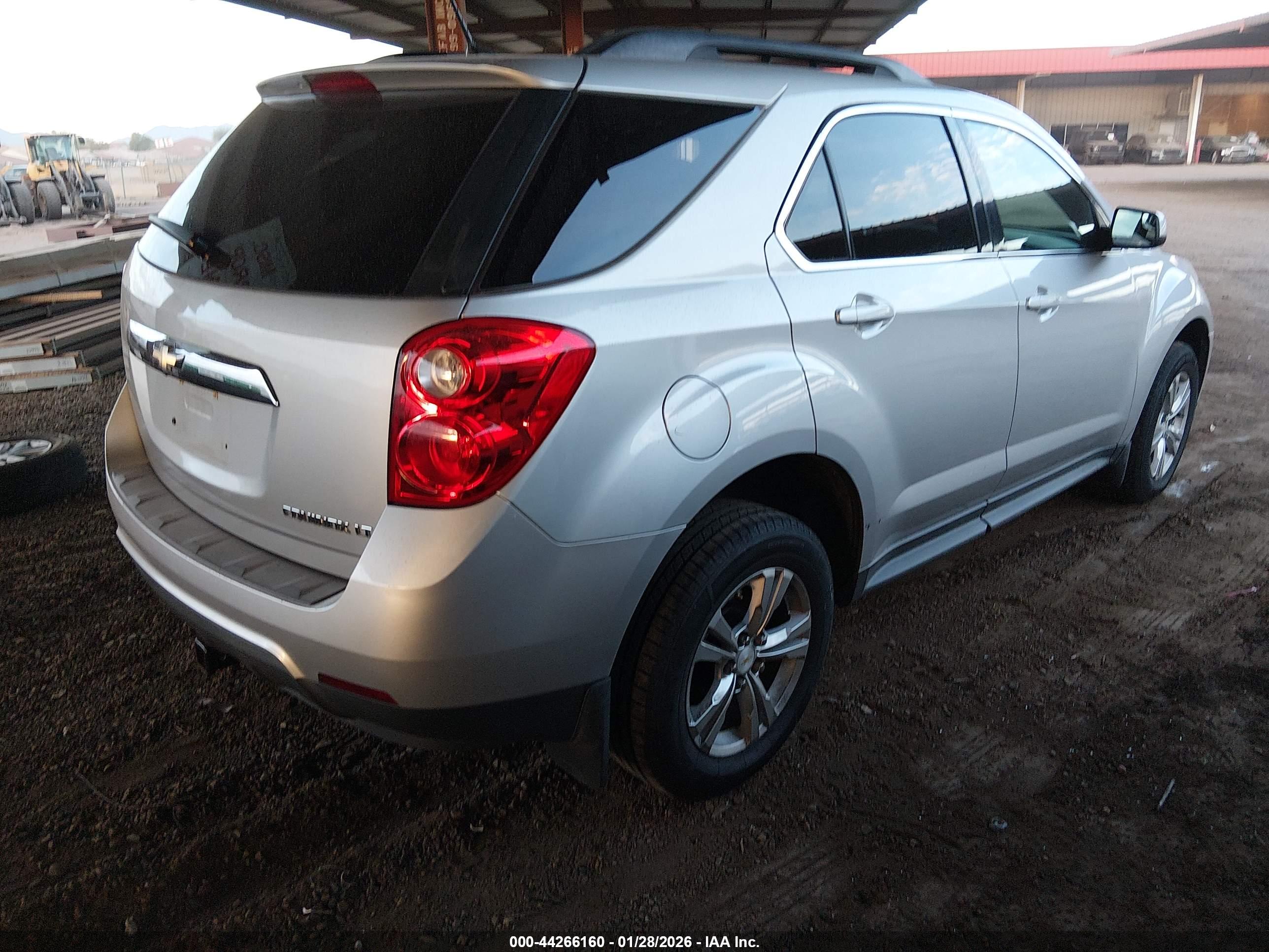 CHEVROLET EQUINOX image 4