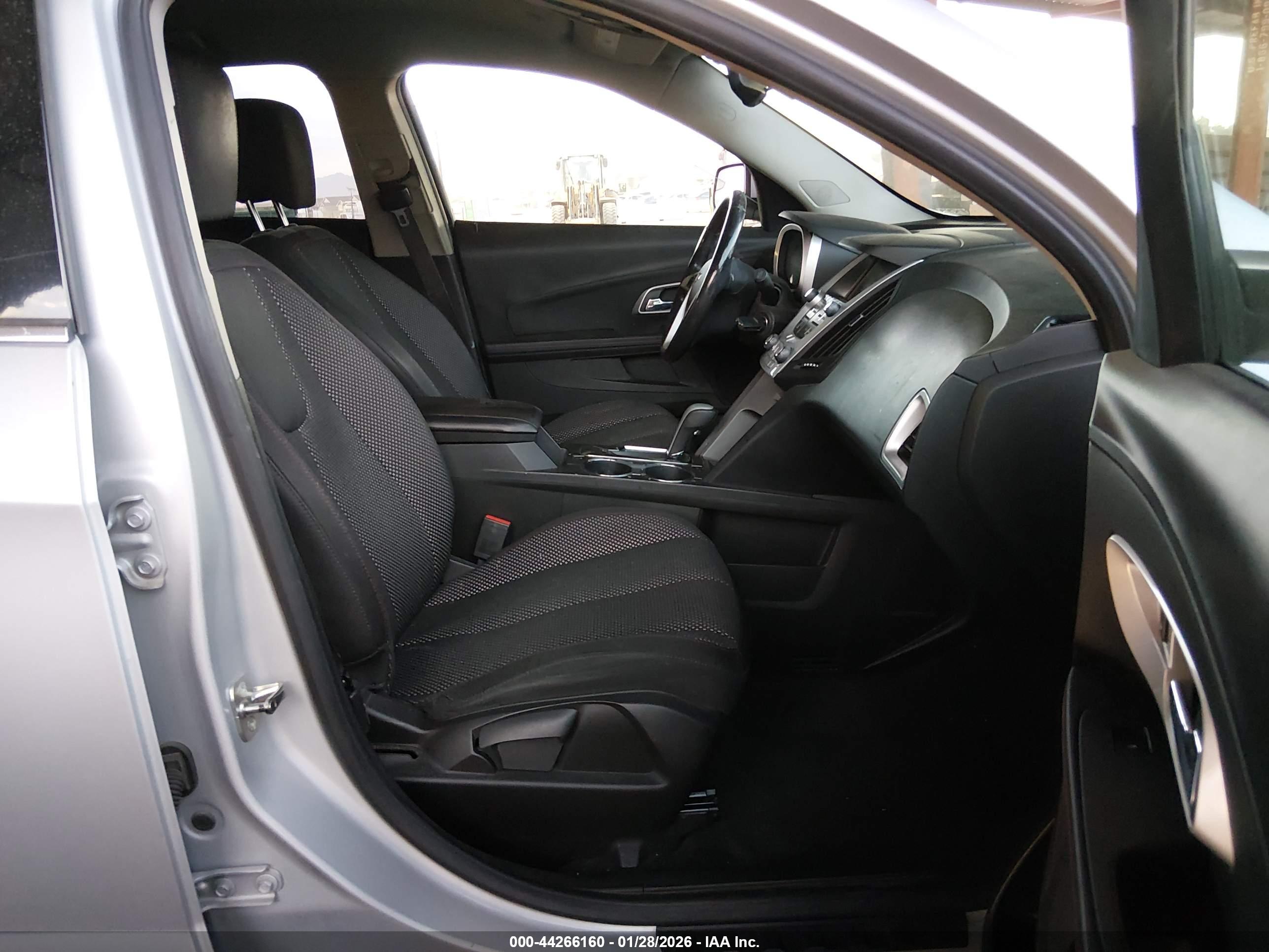 CHEVROLET EQUINOX image 5