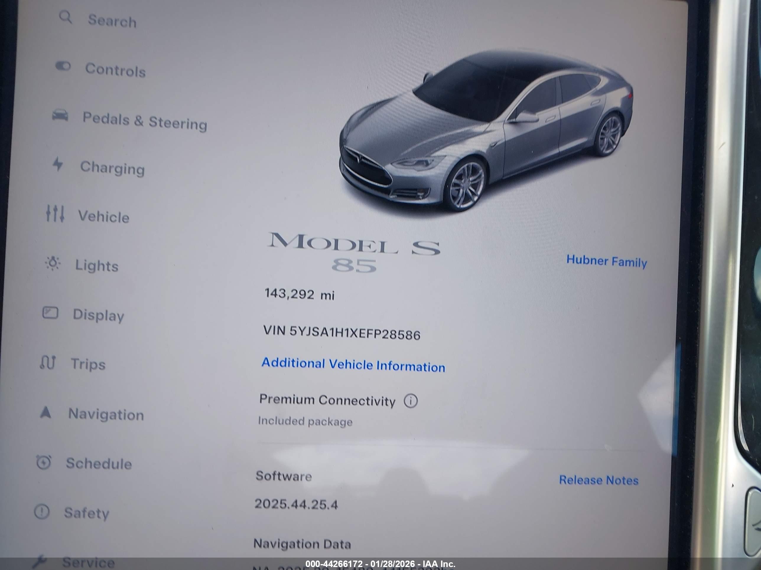 TESLA MODEL image 7