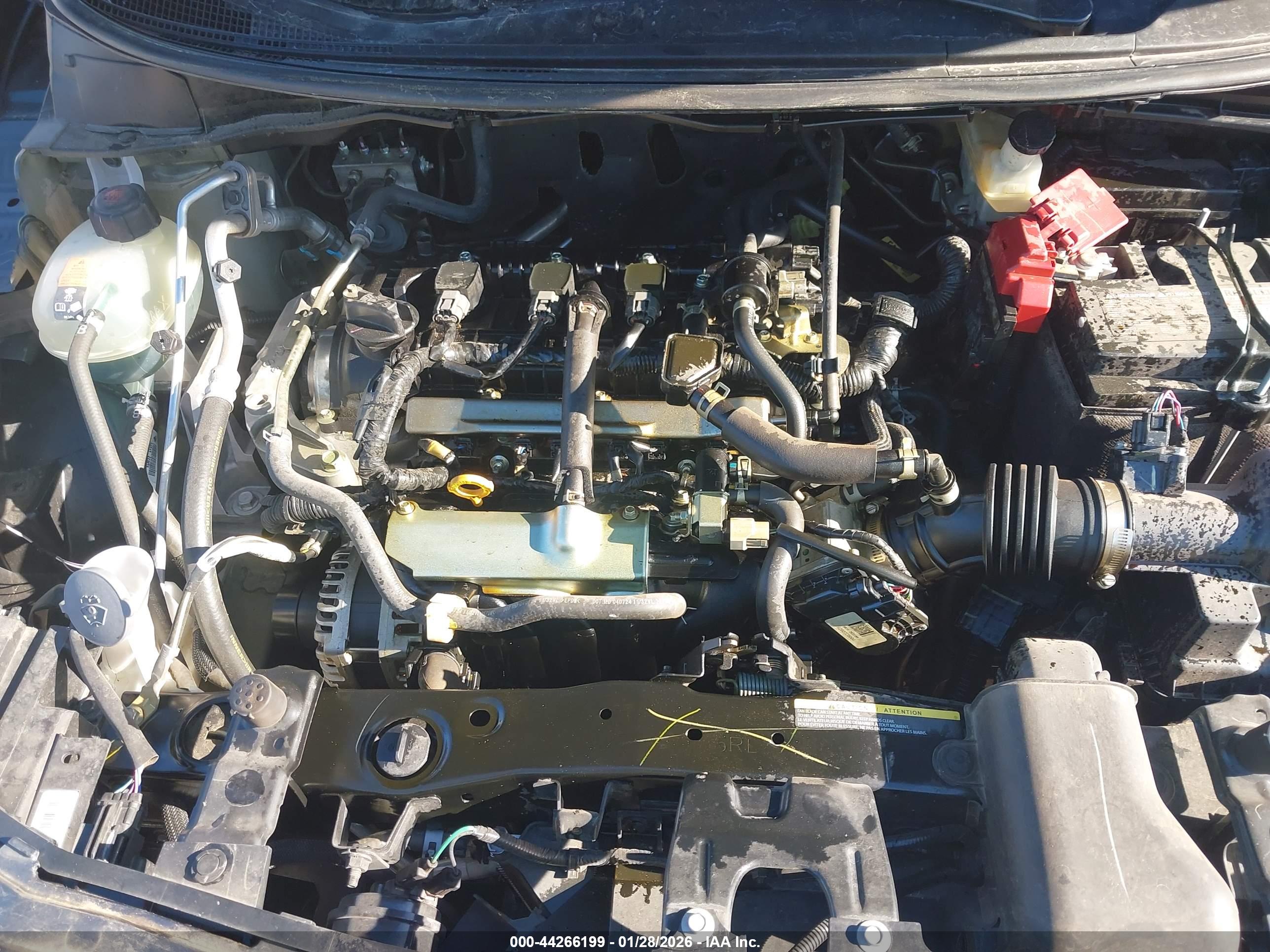 NISSAN VERSA image 10