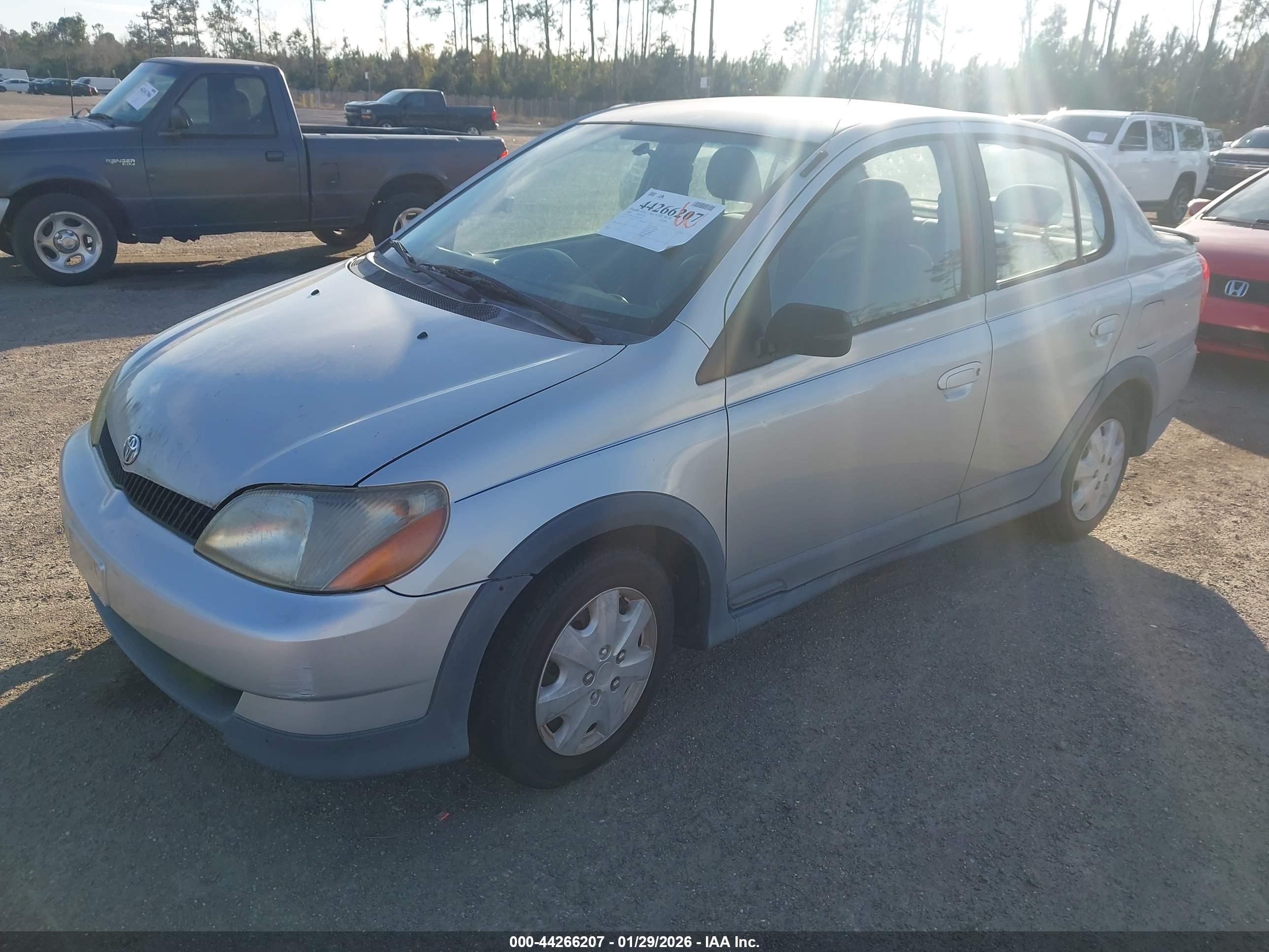 TOYOTA ECHO image 2