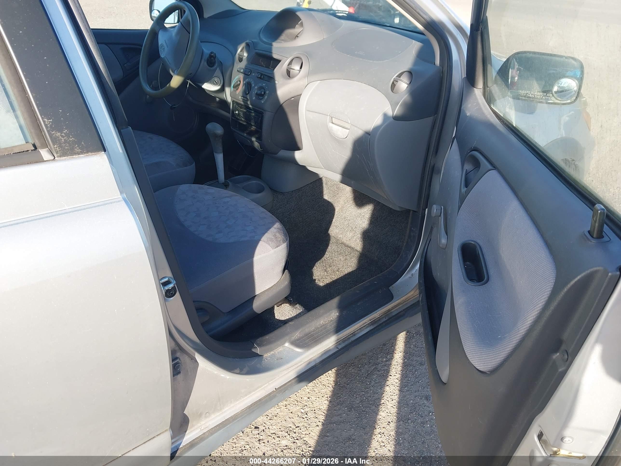 TOYOTA ECHO image 5
