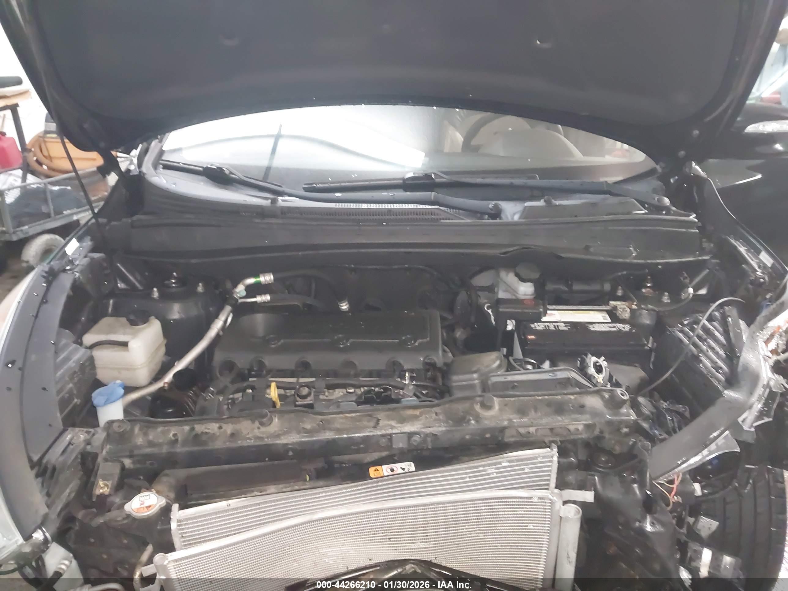 HYUNDAI TUCSON image 10