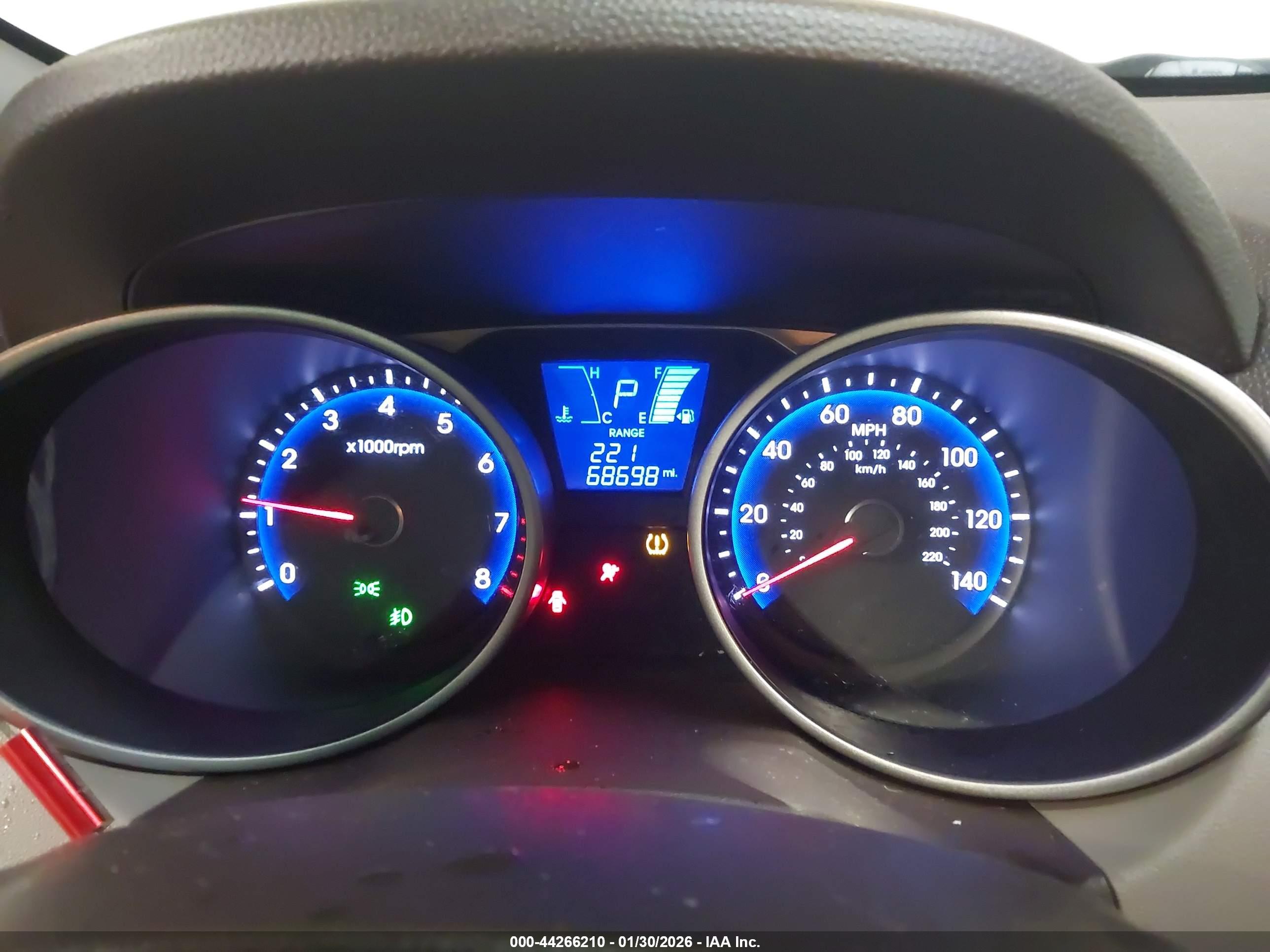 HYUNDAI TUCSON image 7