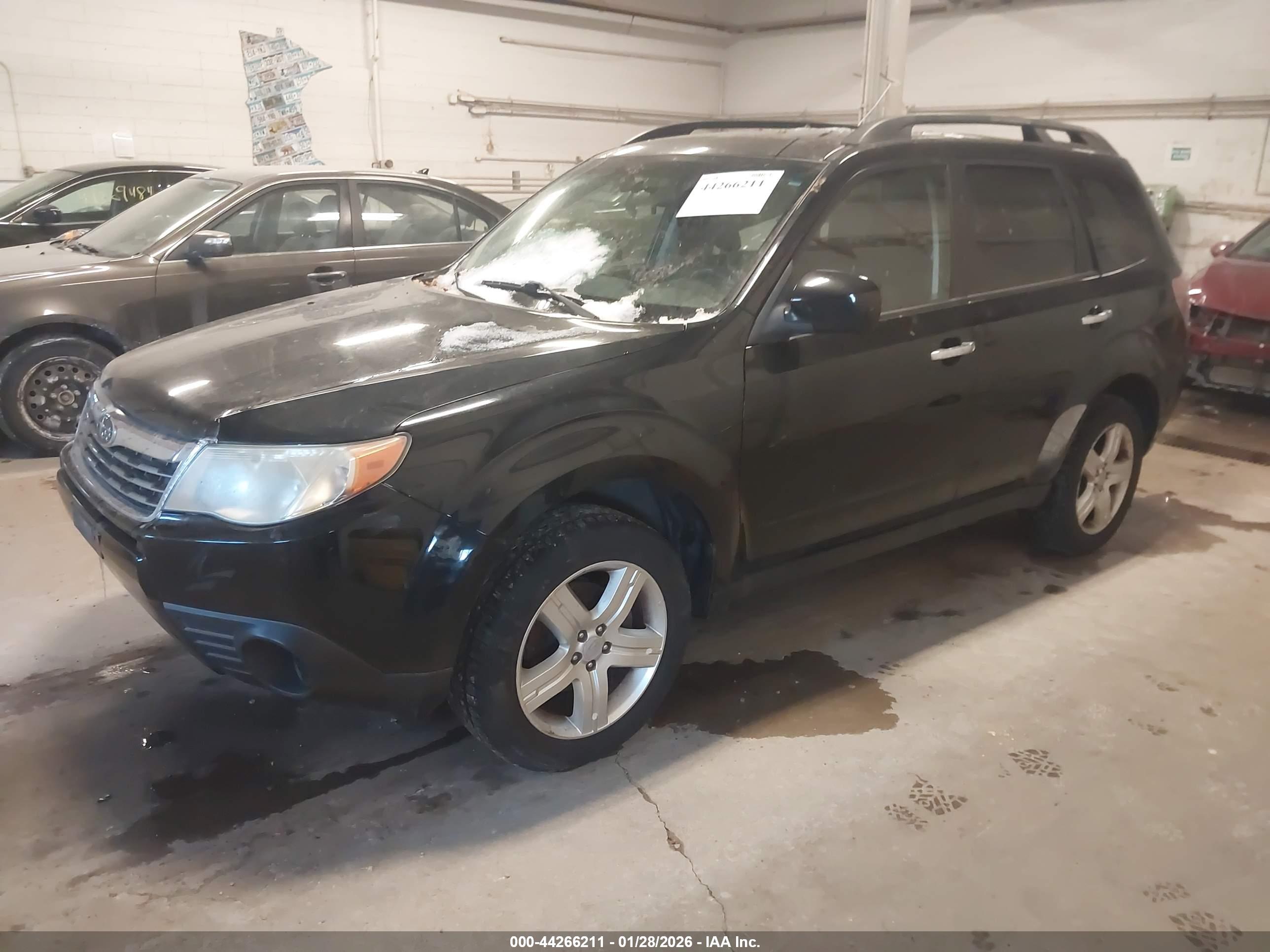 SUBARU FORESTER image 2