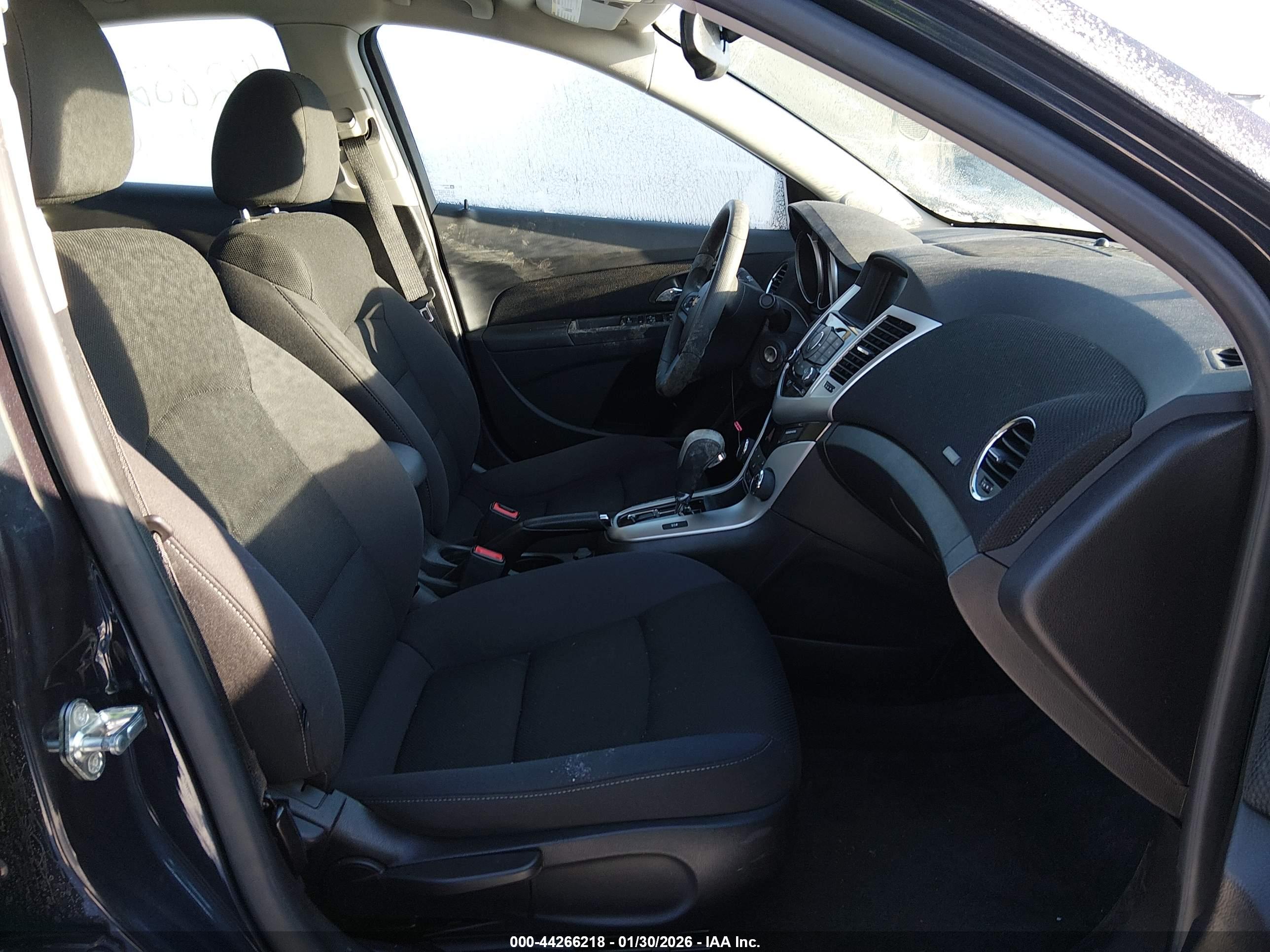 CHEVROLET CRUZE image 5