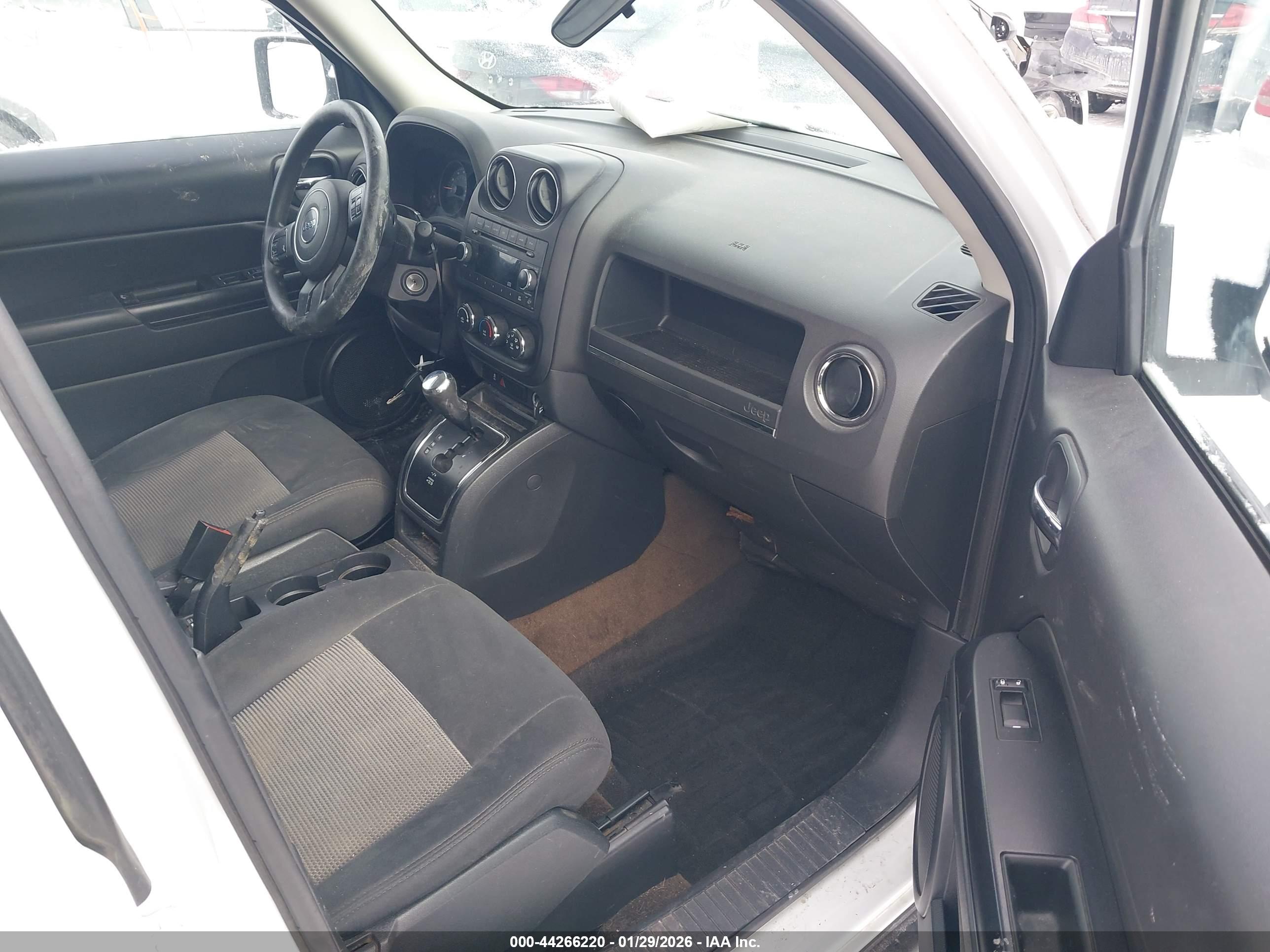 JEEP PATRIOT image 5