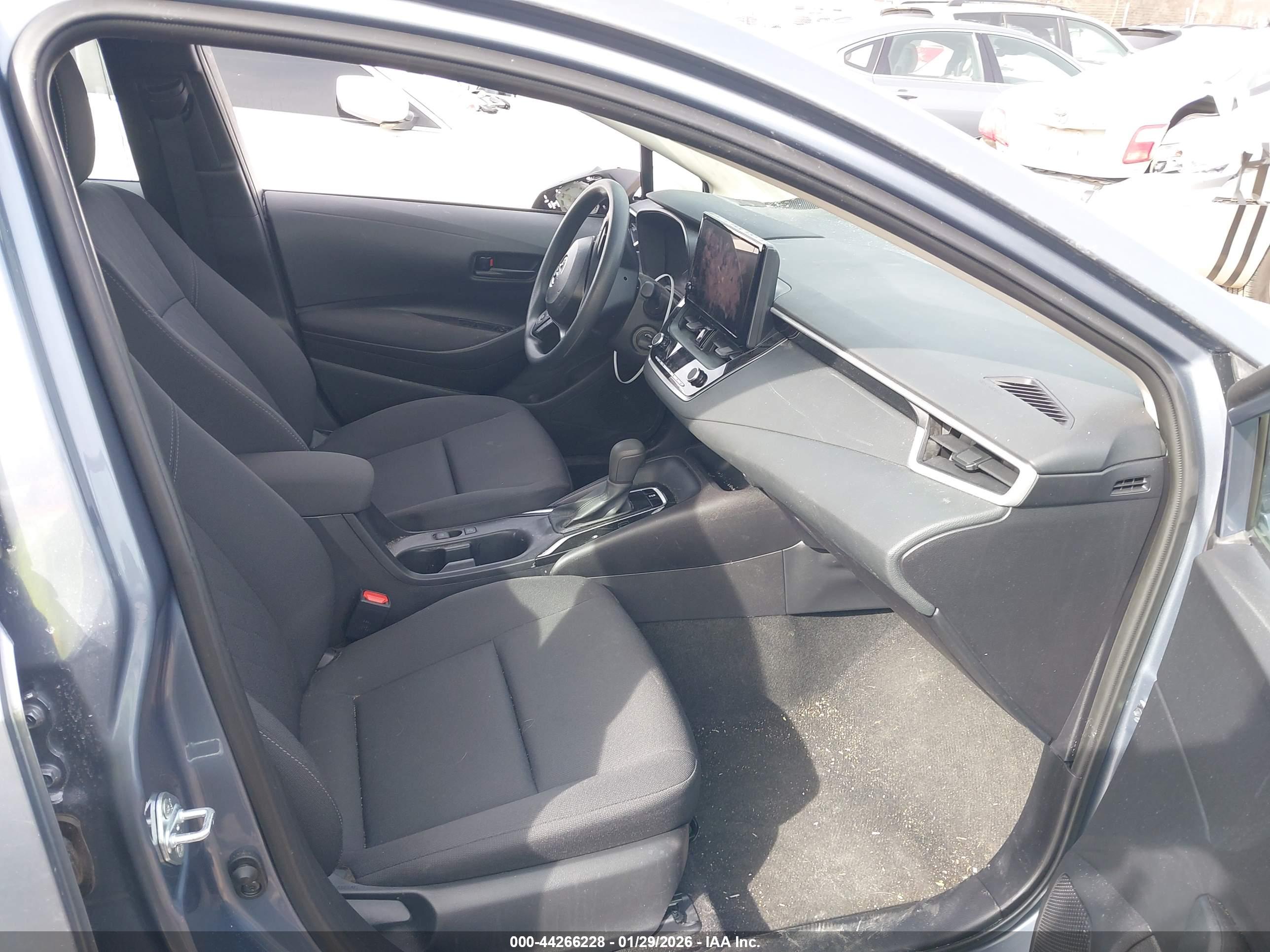 TOYOTA COROLLA image 5