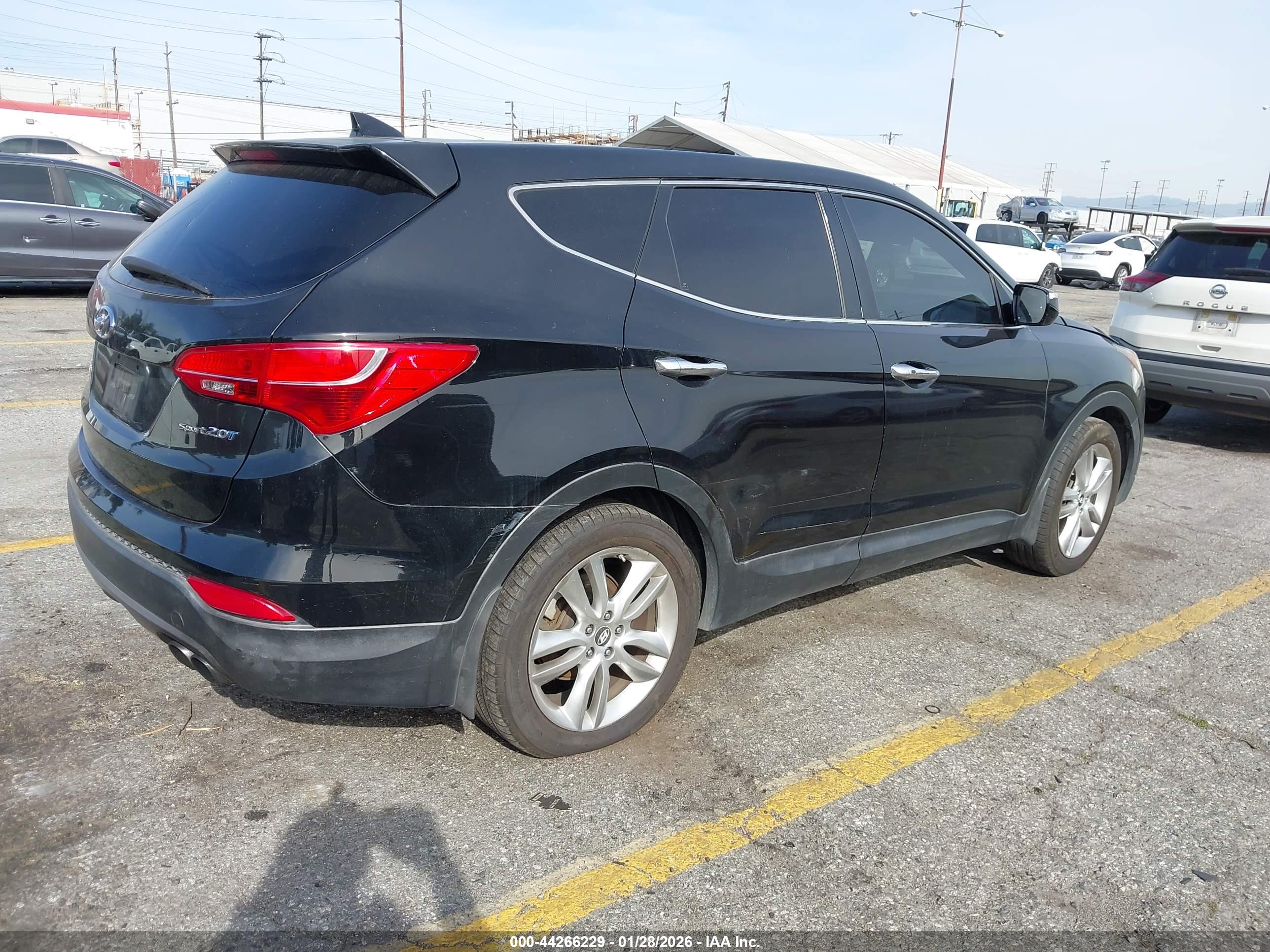 HYUNDAI SANTA image 4