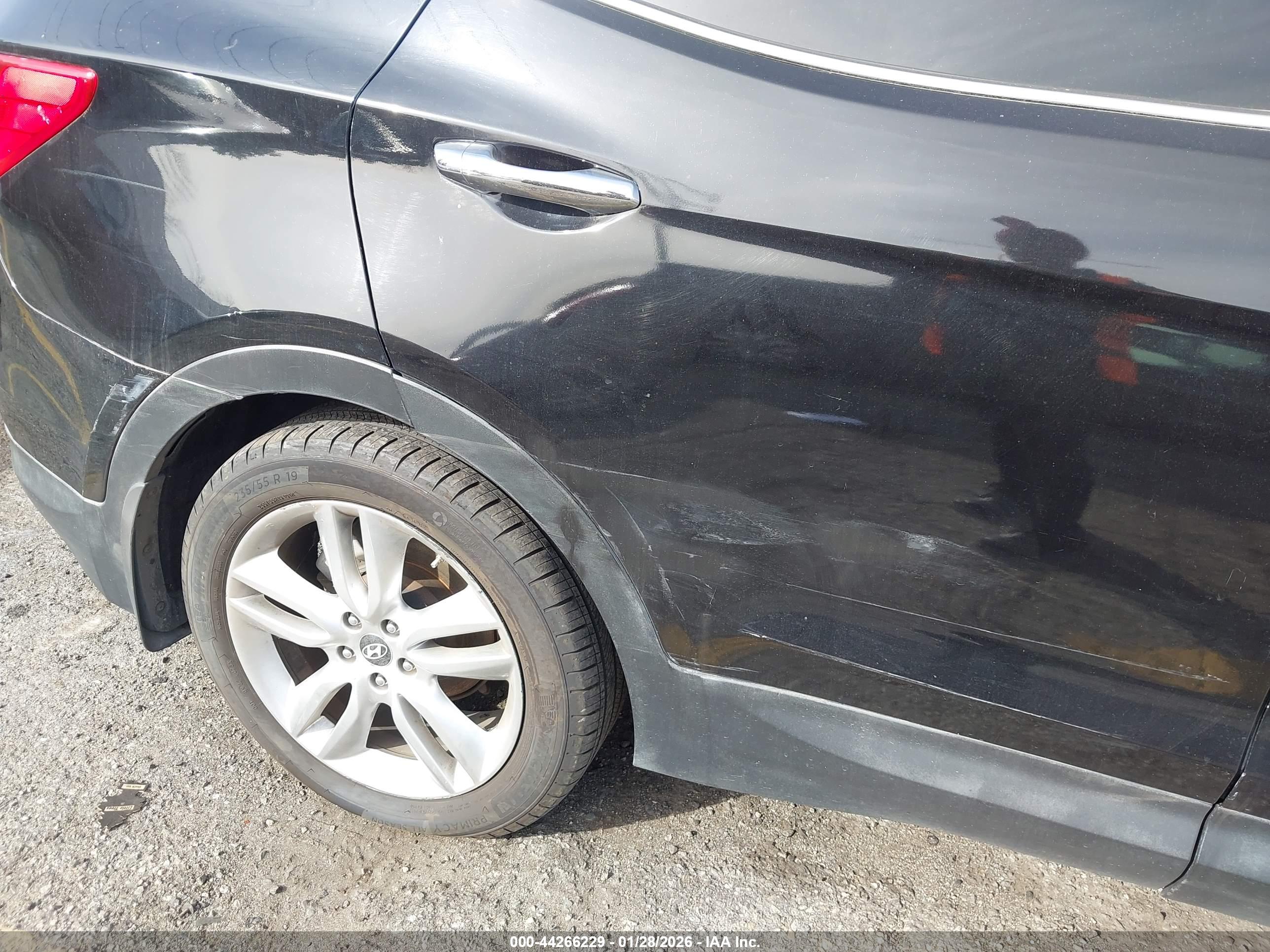 HYUNDAI SANTA image 6