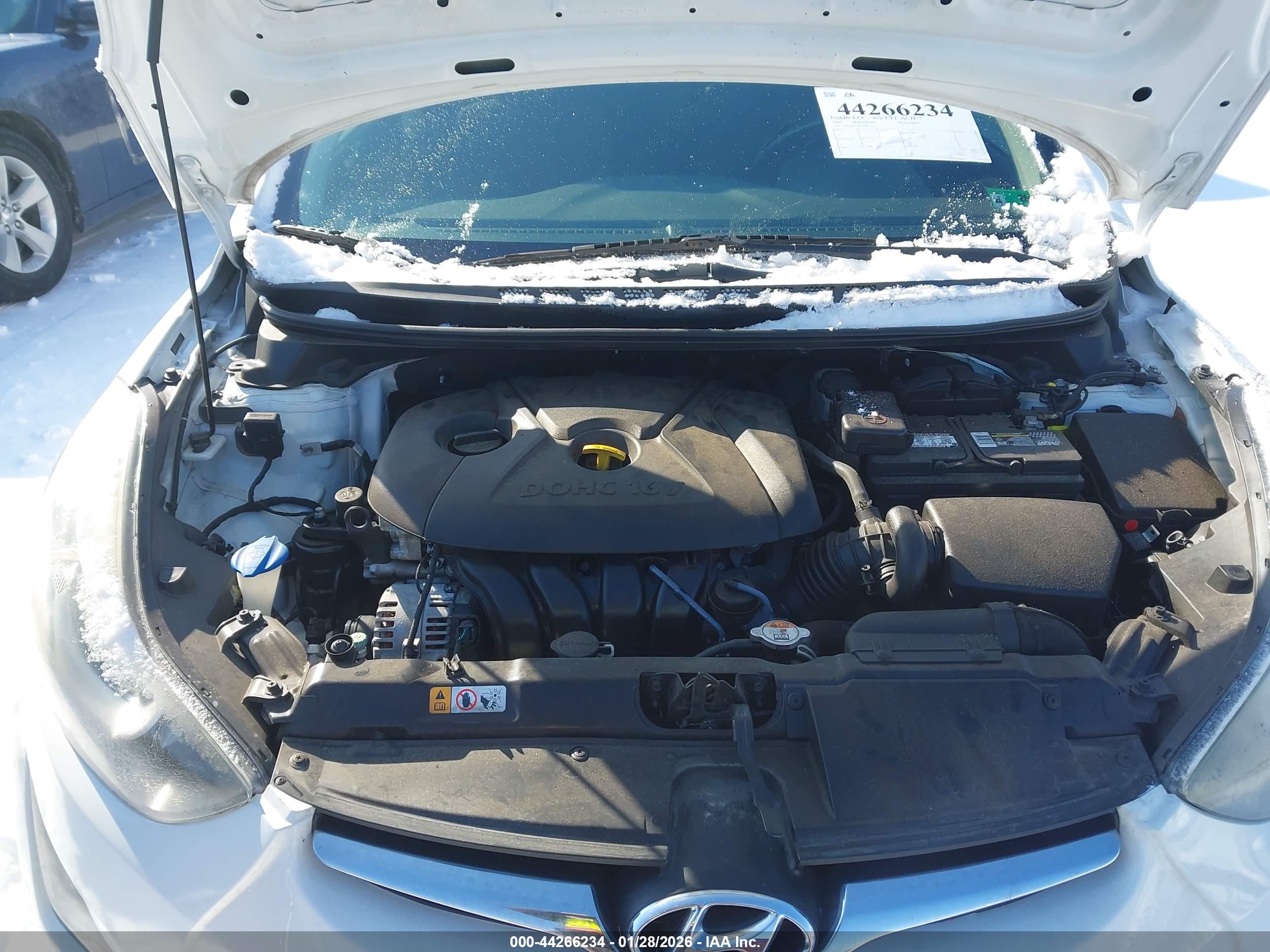 HYUNDAI ELANTRA image 10