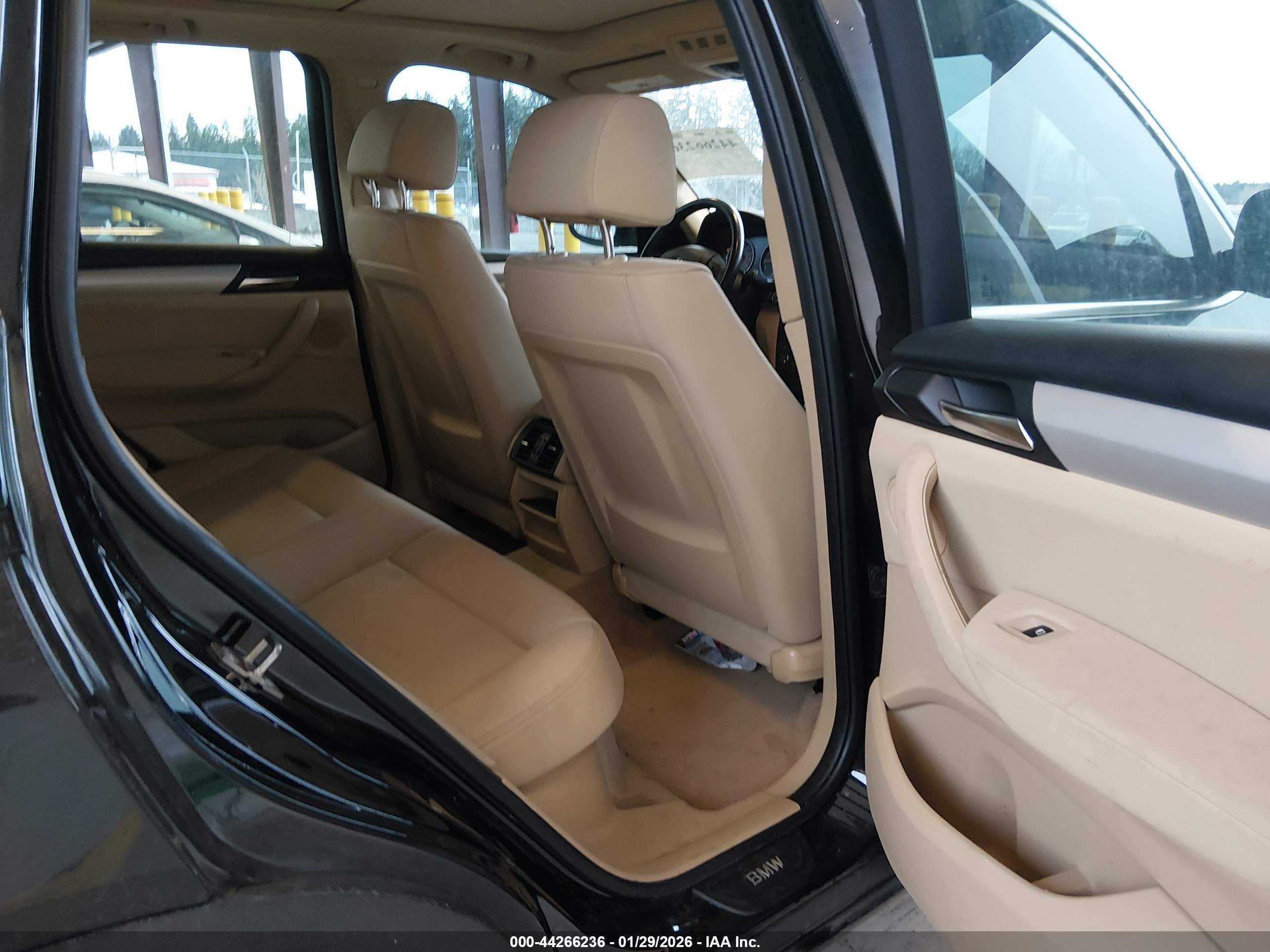 BMW X3 image 8