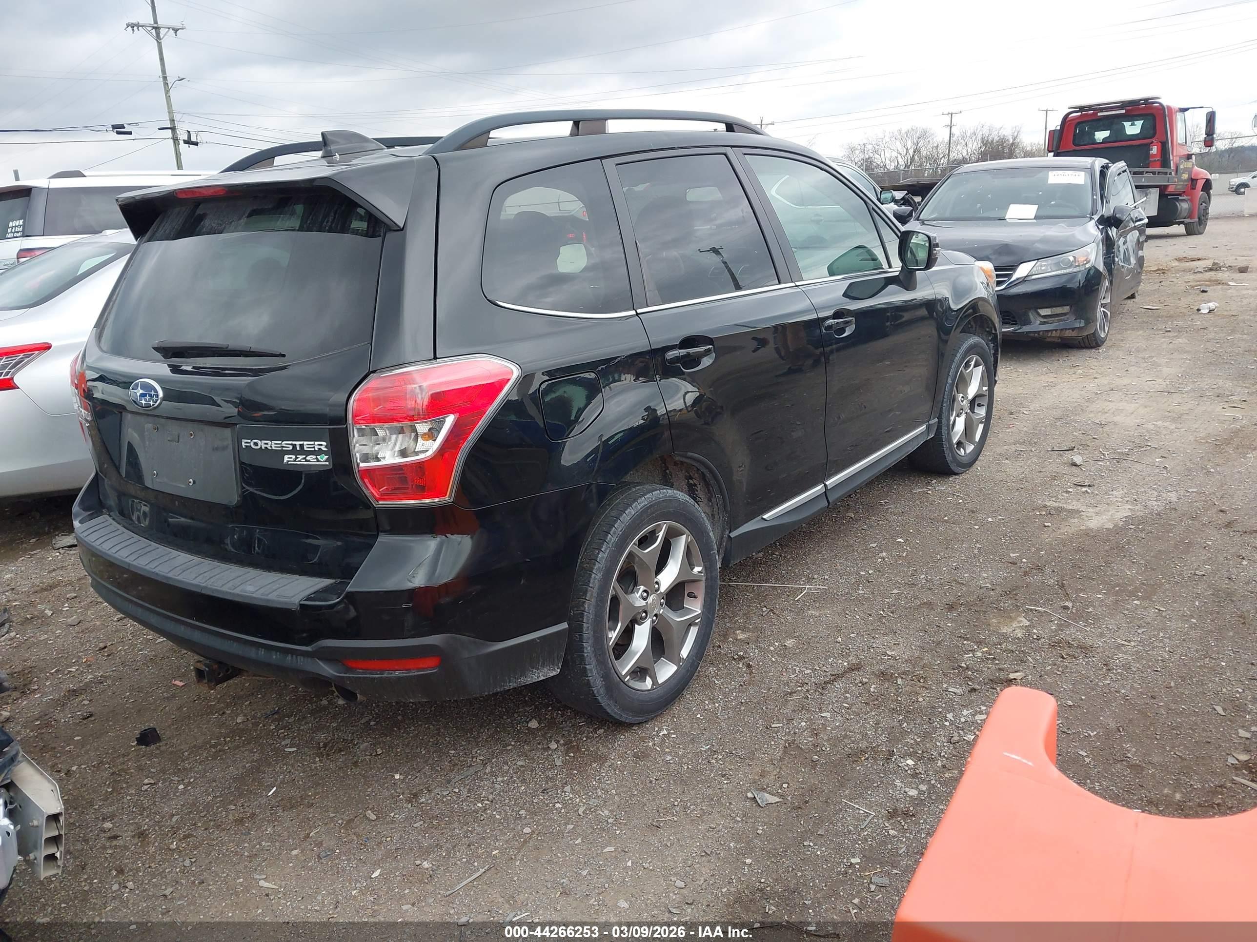 SUBARU FORESTER image 4