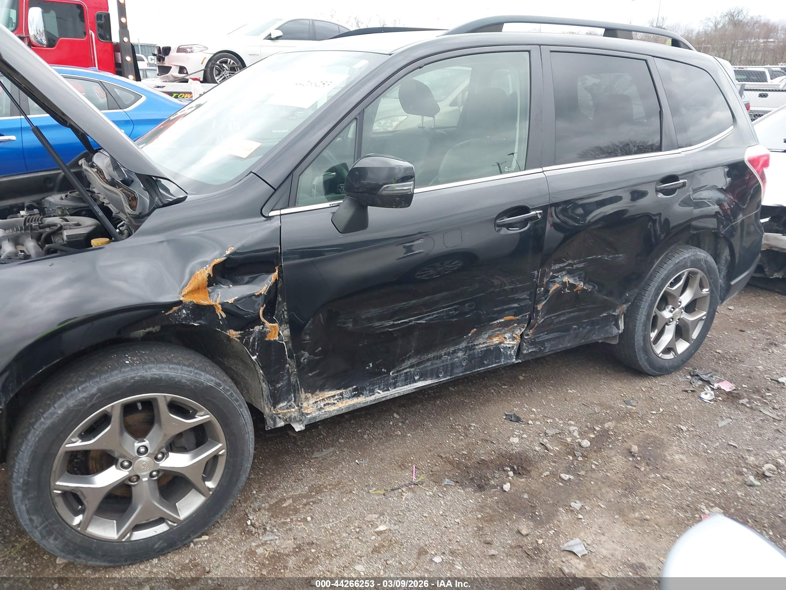 SUBARU FORESTER image 6